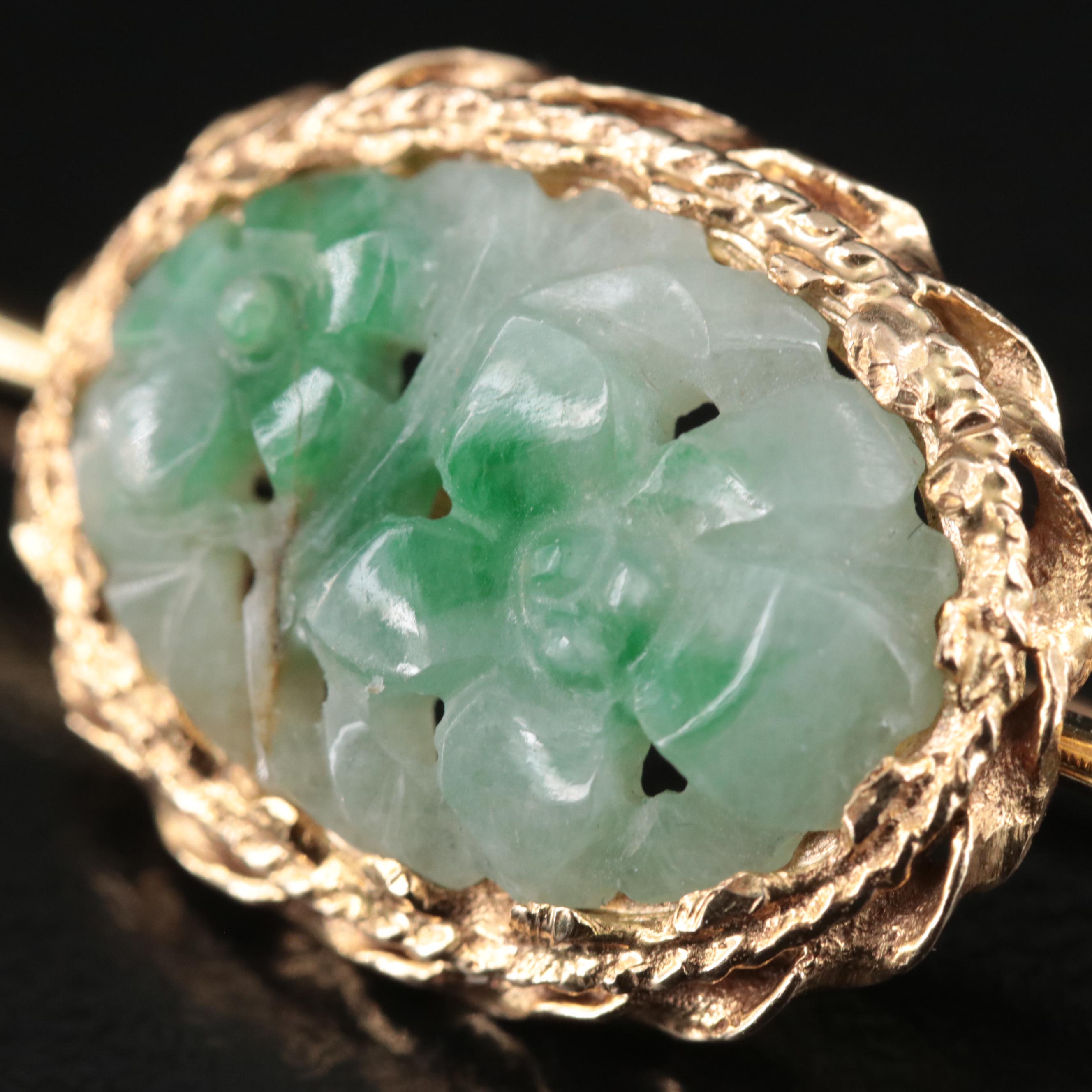 14K Carved Jadeite Floral Bar Pin