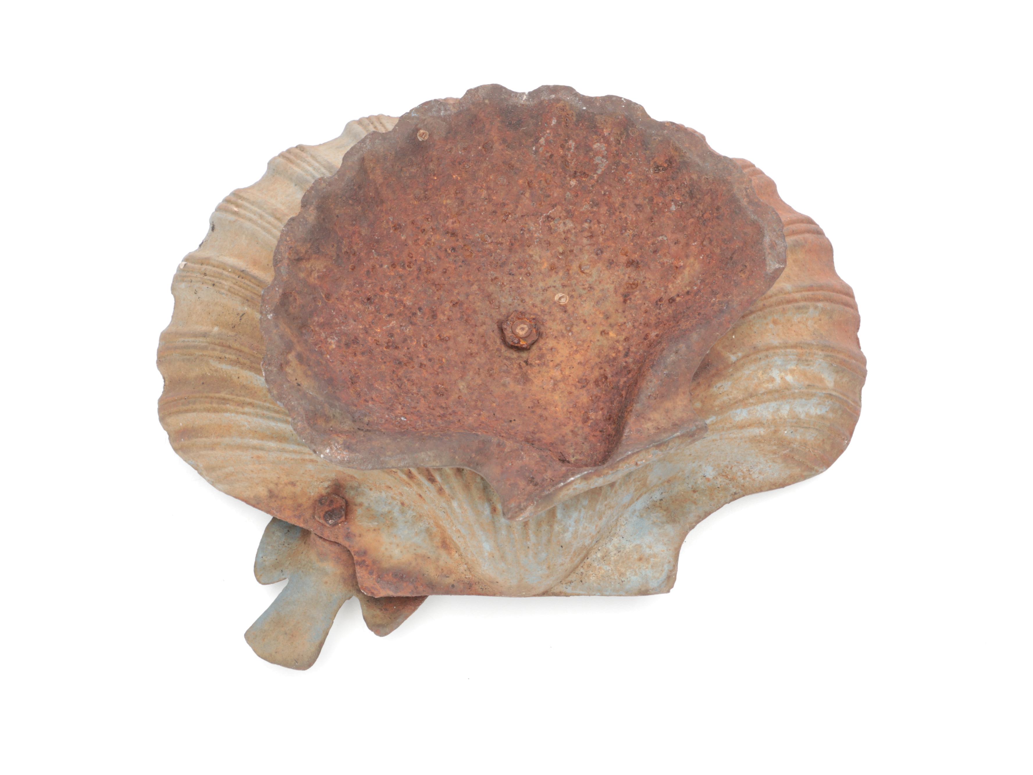 Cast Iron Clam Shell Bird Bath