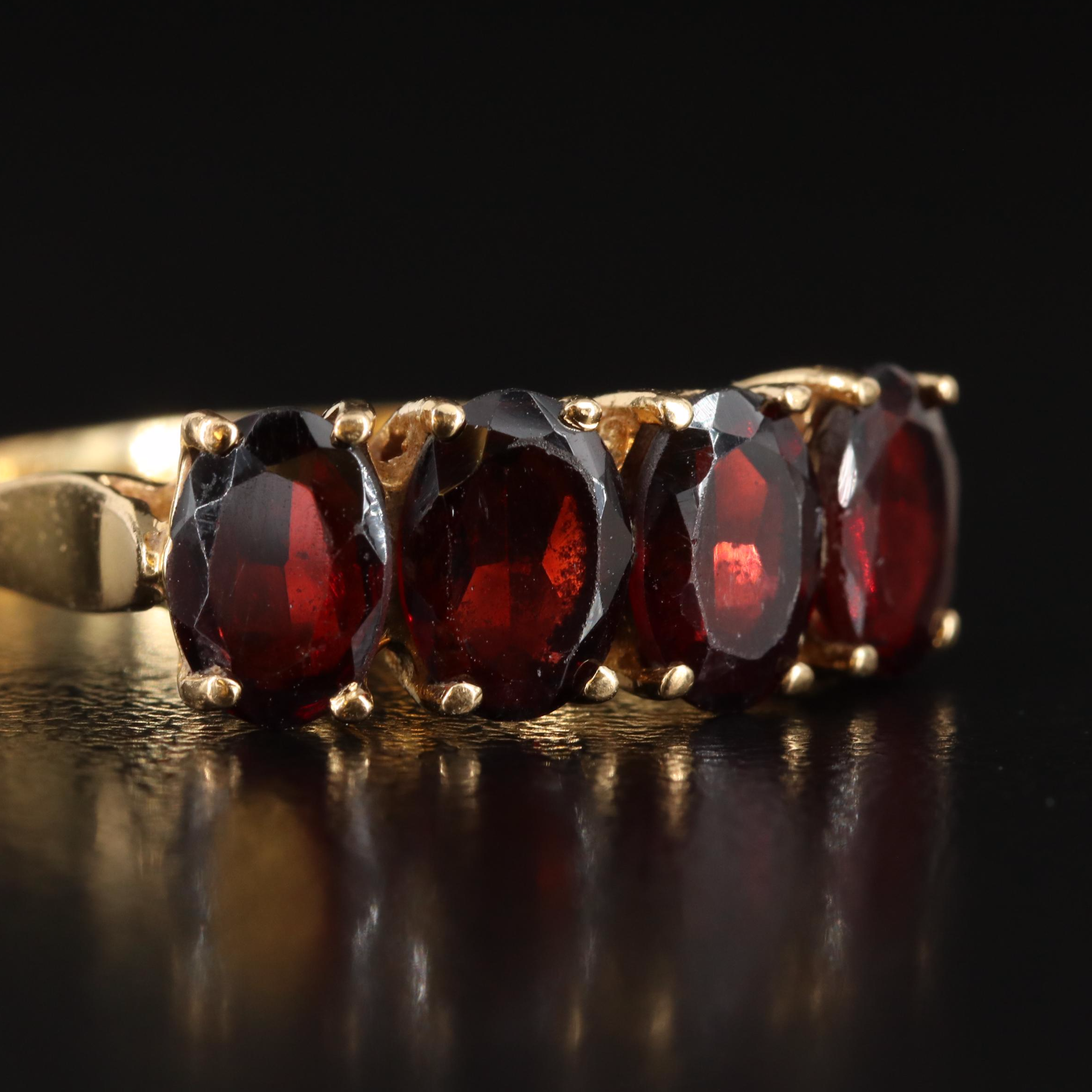 18K Garnet Ring
