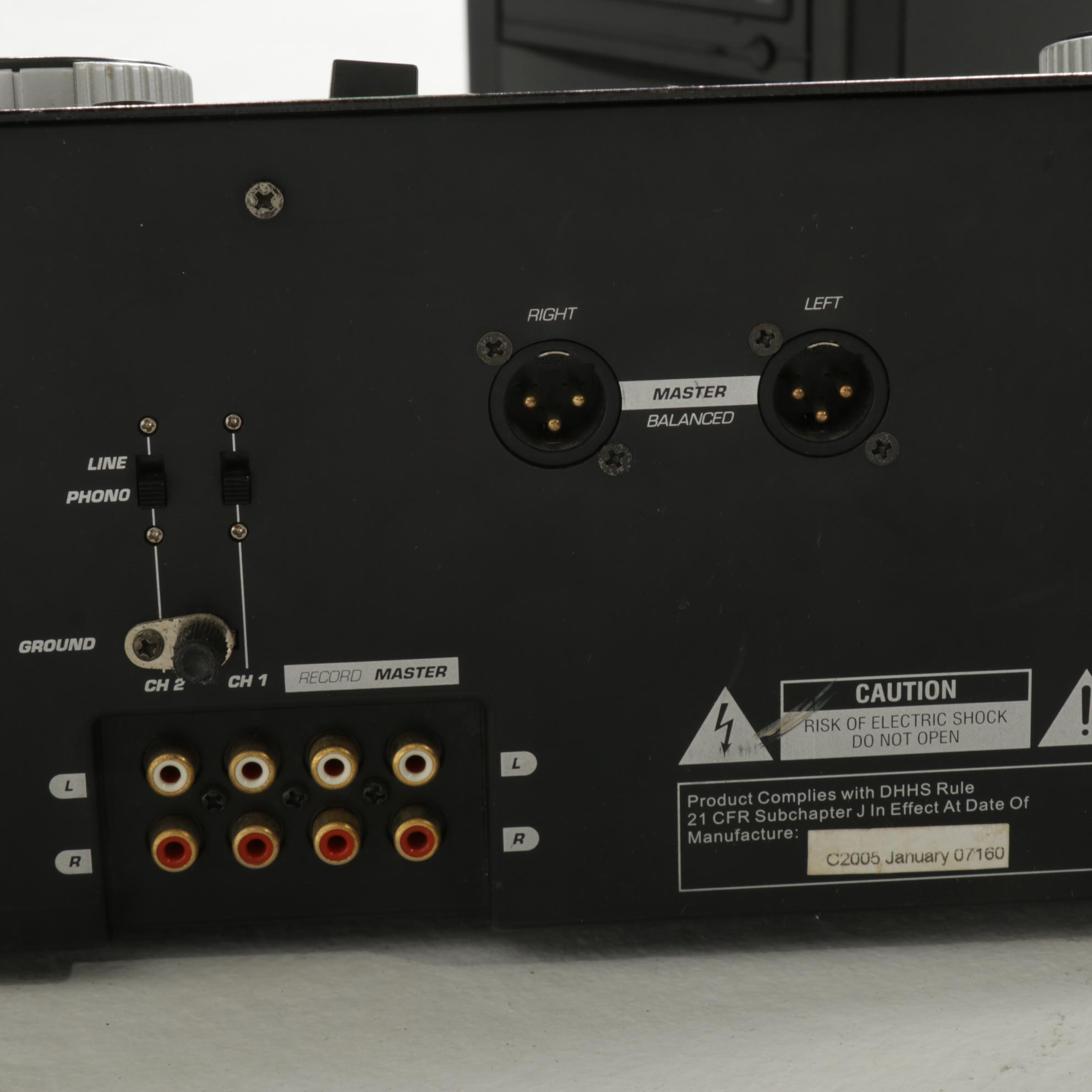 Numark CDMIX1 CD Mixing Console with CopyPal II CD/DVD Duplicator