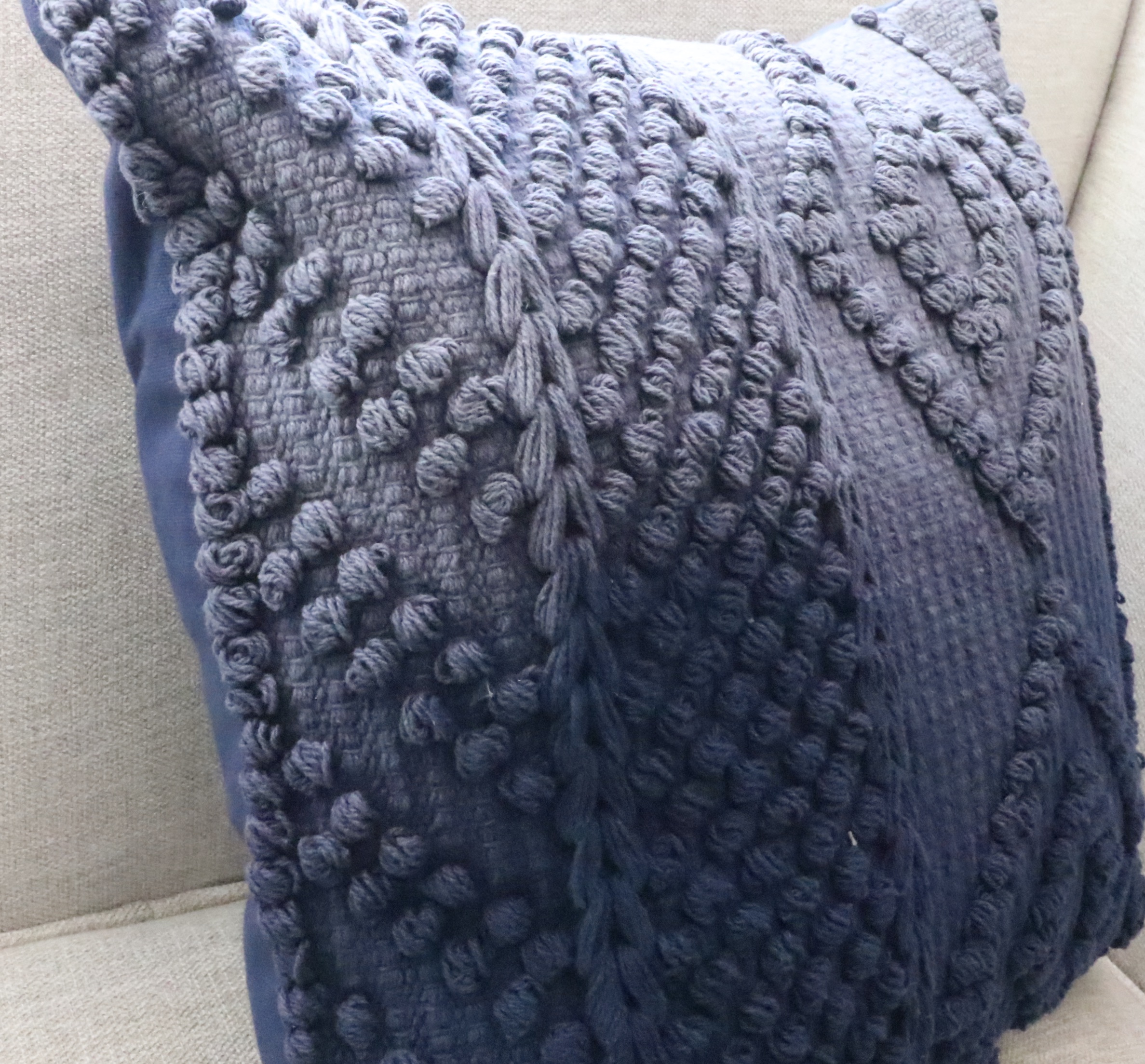 Rowe Furniture "Dorset" Three-Piece Sectional Sofa with Accent Pillows