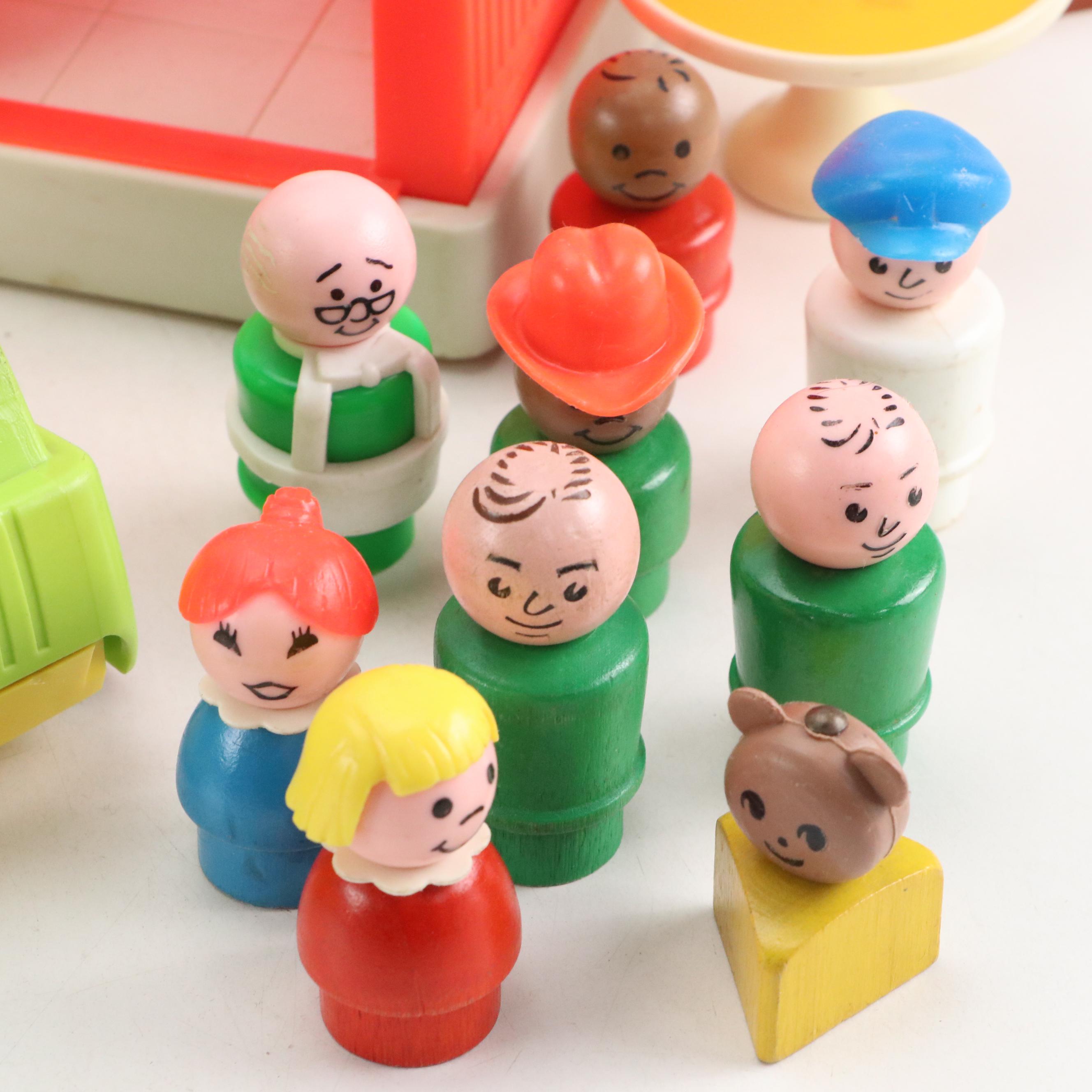 Fisher Price Little People with Weebles and Other Accessories