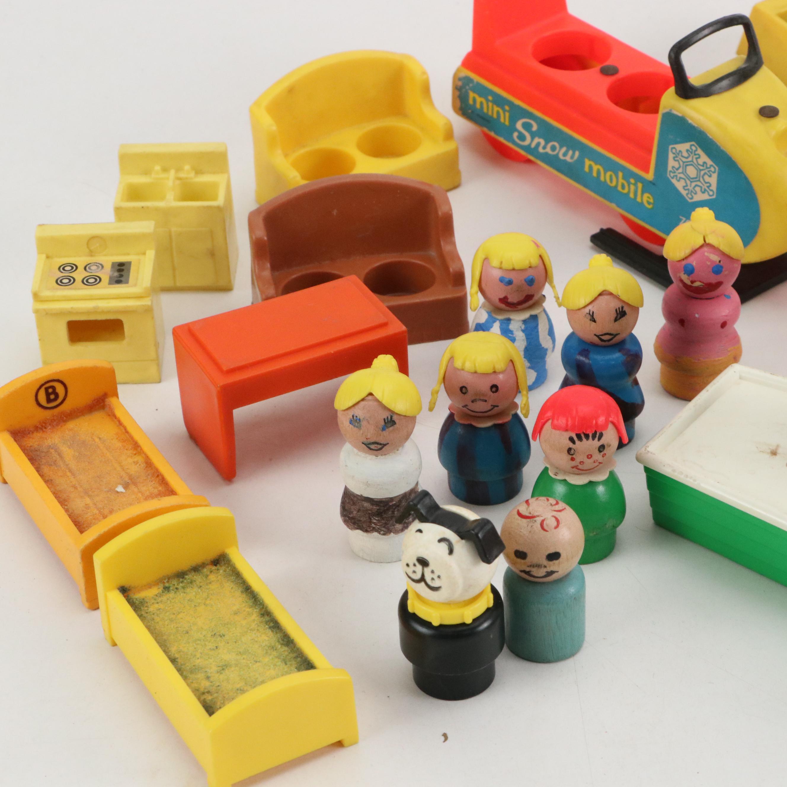 Fisher Price Little People with Weebles and Other Accessories