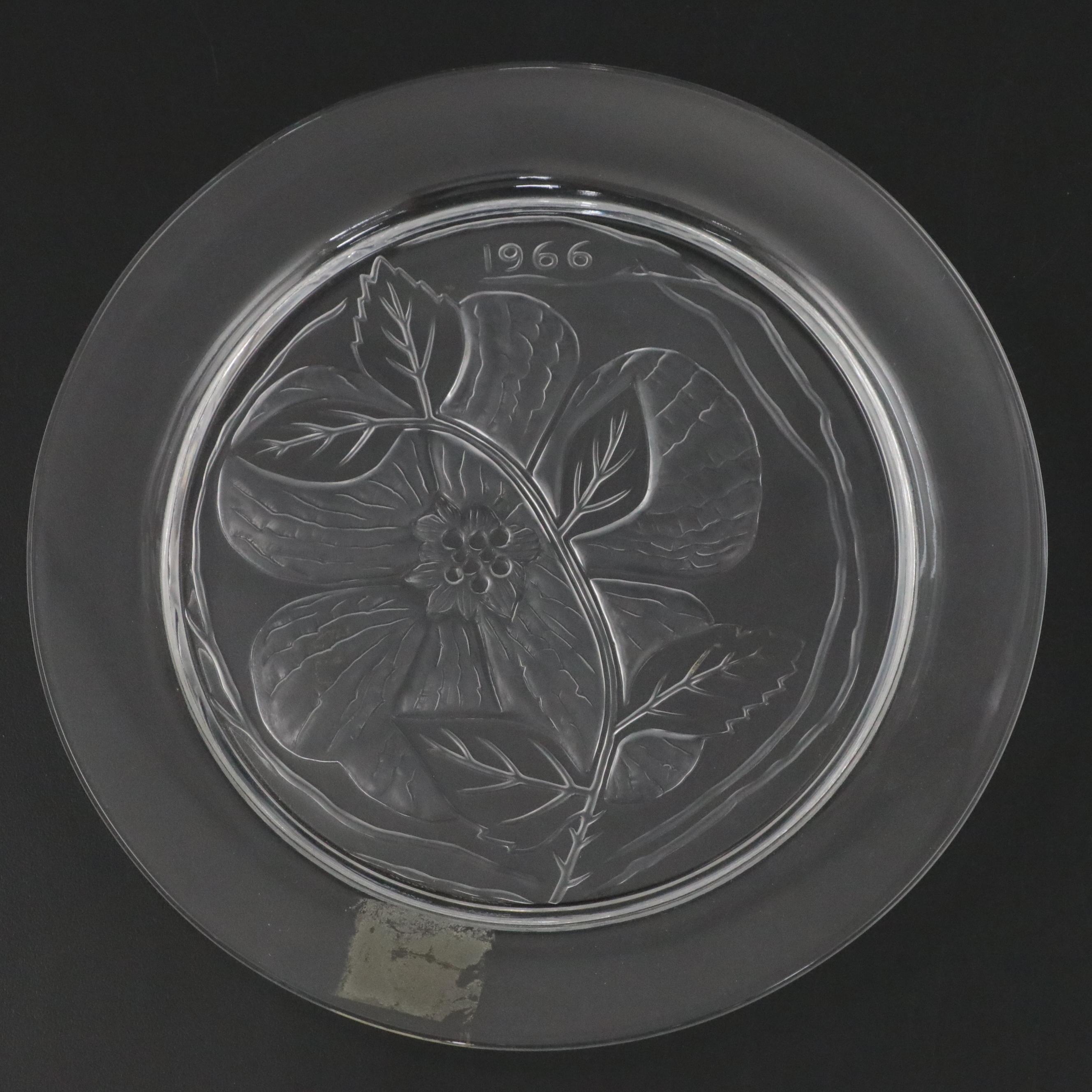 Lalique Crystal Annual Plates Including "Papillon (Butterfly)"