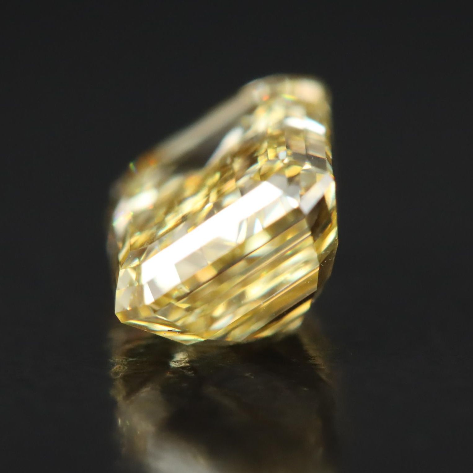 Loose 1.50 CT (Origin Undetermined) Fancy Dark Yellow Diamond
