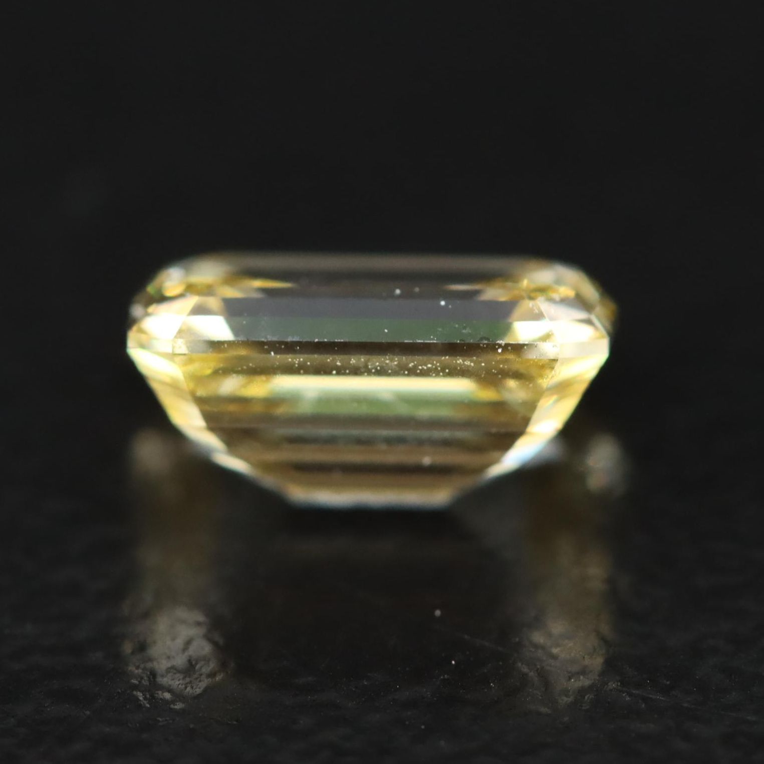 Loose 1.50 CT (Origin Undetermined) Fancy Dark Yellow Diamond