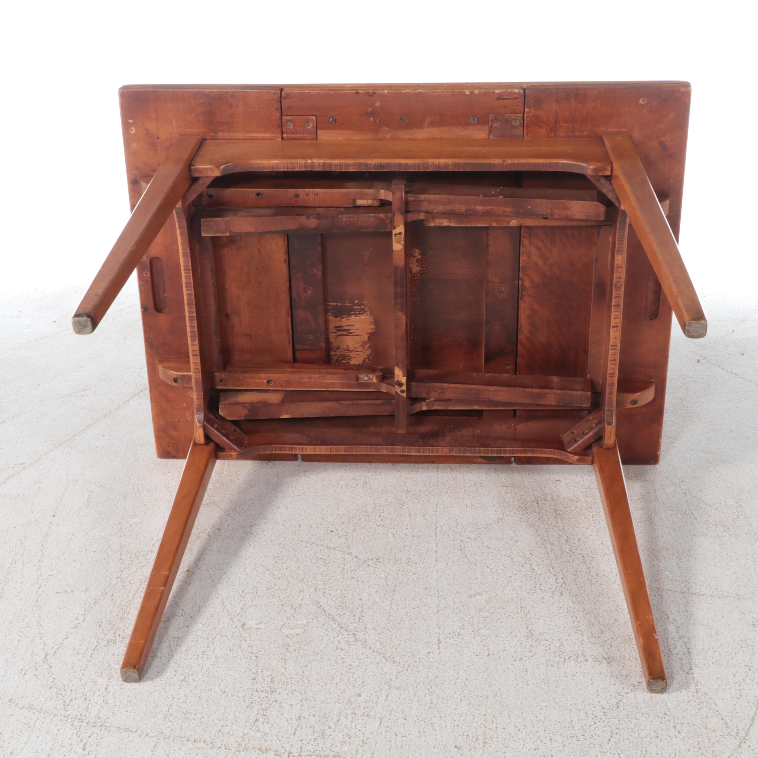 American Colonial Style Maple Draw-Leaf Dining Table, Mid-20th Century