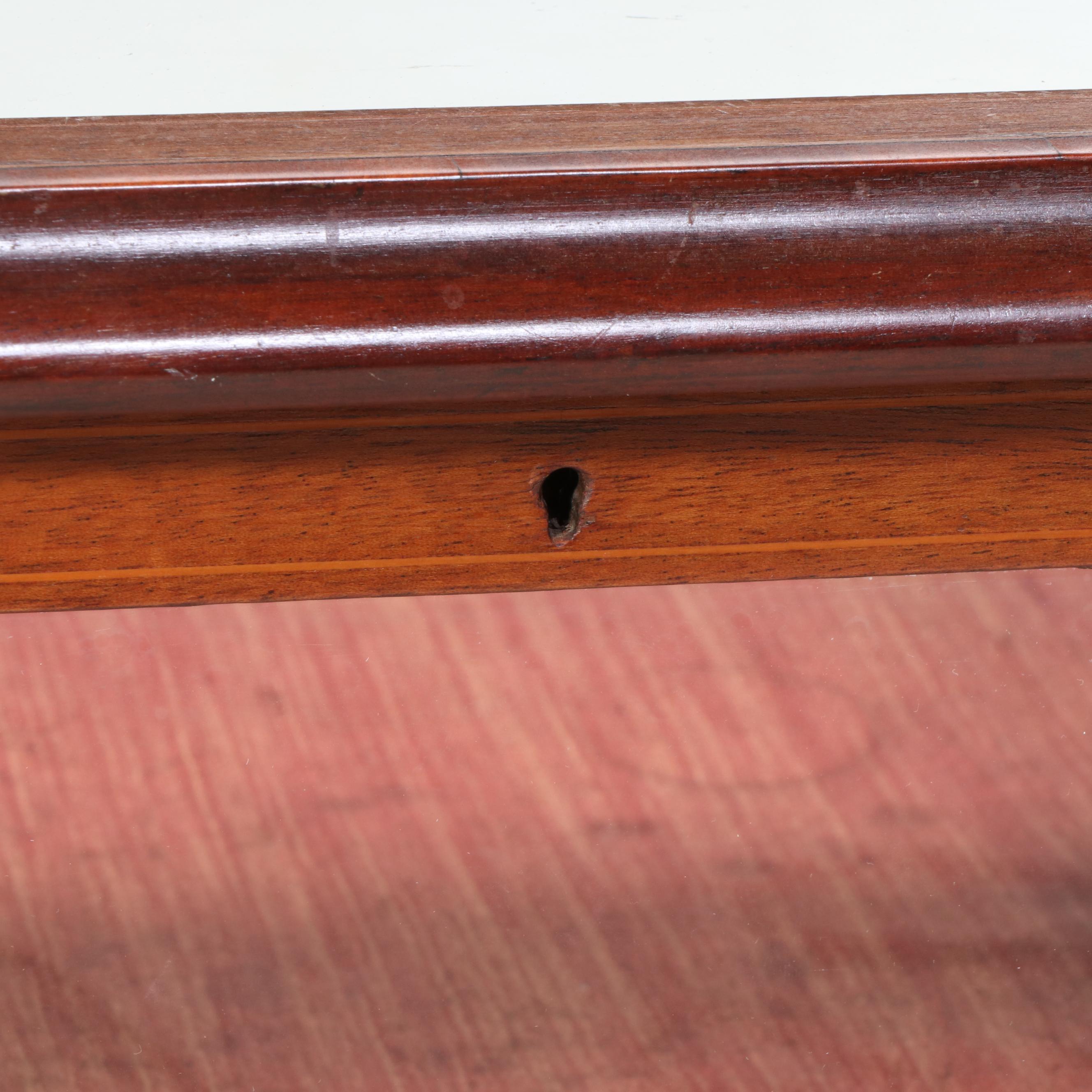Federal Style Mahogany and String-Inlaid Vitrine Table, Early 20th Century