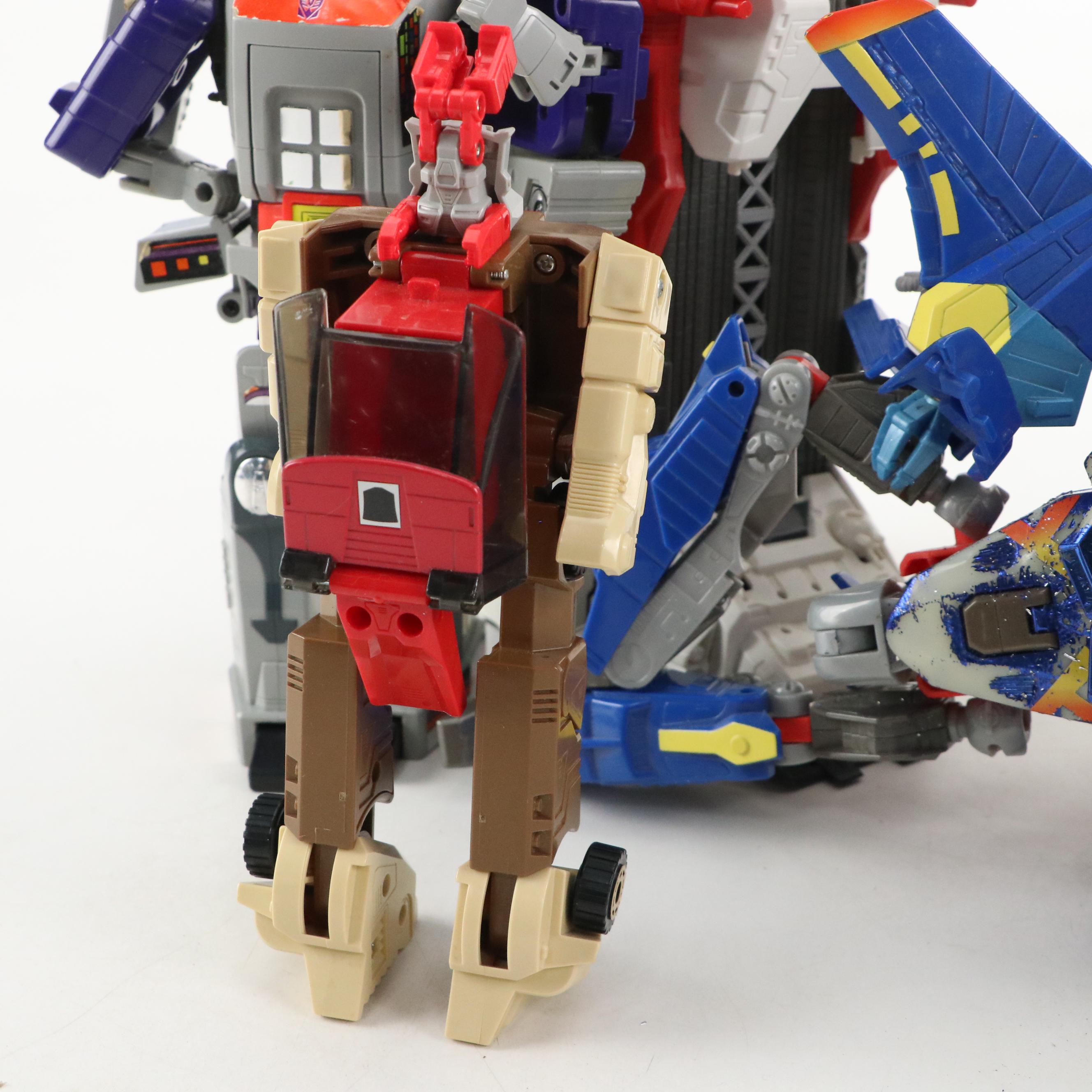 Hasbro "Transformers" Trypticon, Metroplex, and More Action Figures