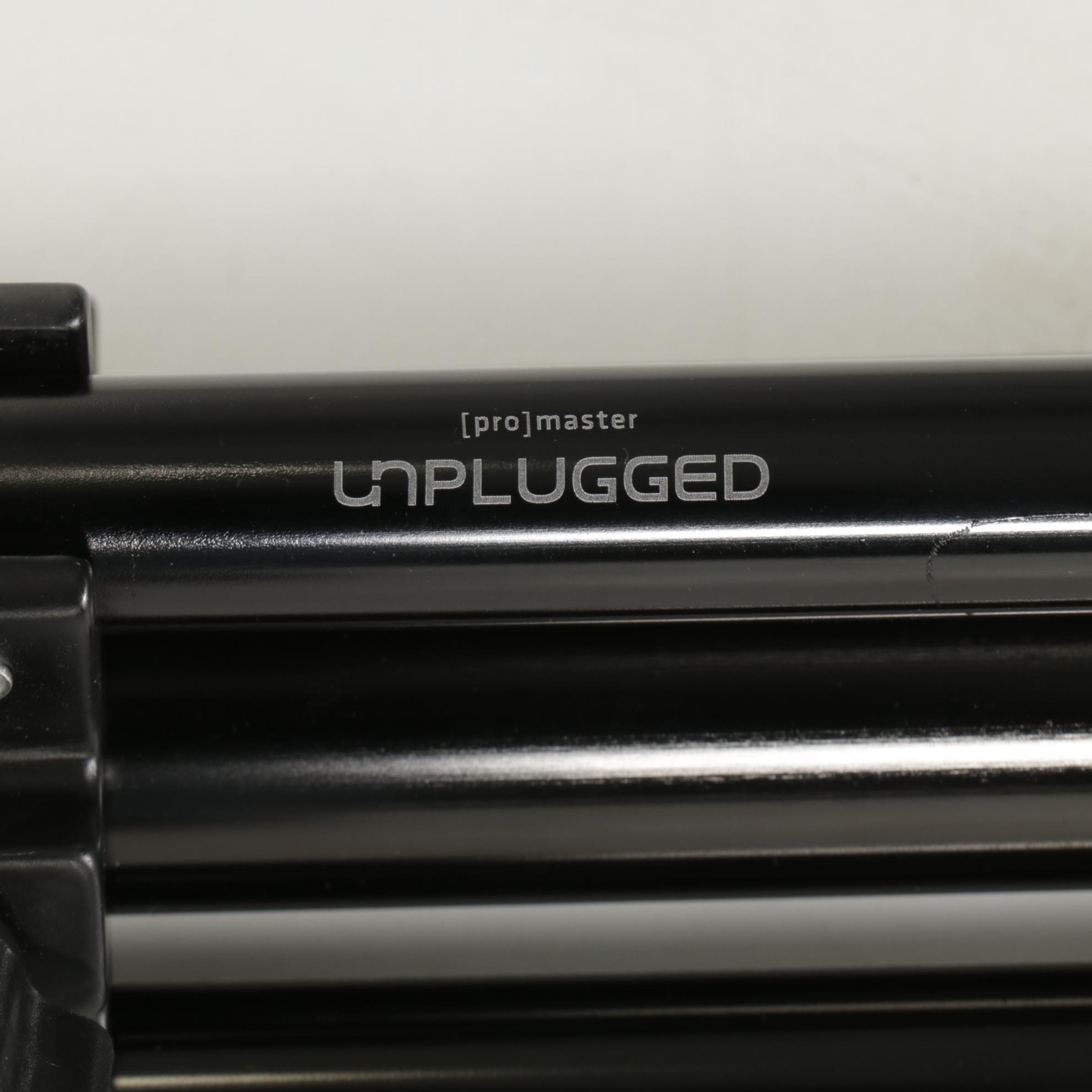 ARRI 150 Three-Light Kit with Lightstand and Reflector and Chimera Light Bank