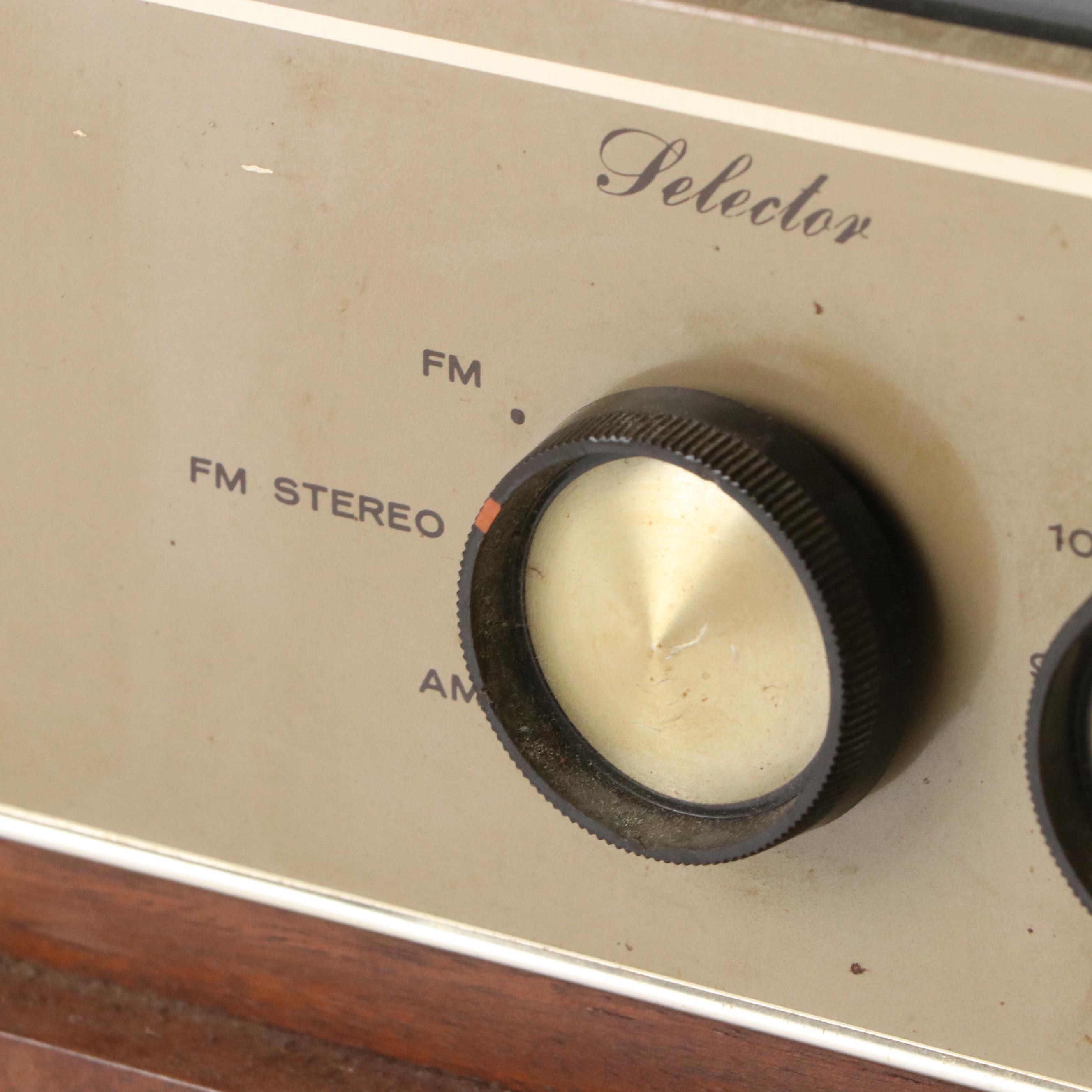 Motorola FM Stereophonic Radio B100W with Detachable Speakers, Mid-20th C.