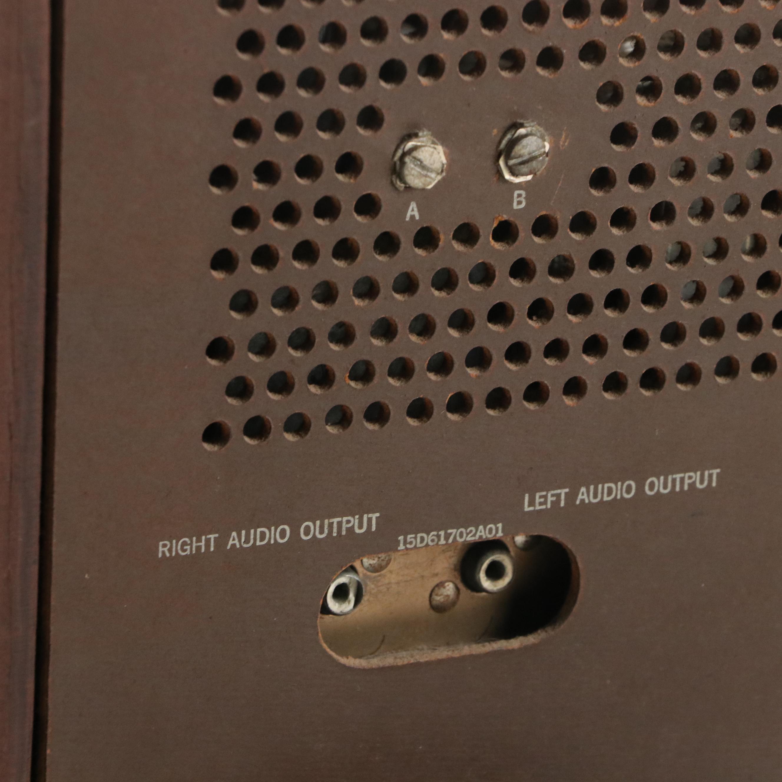 Motorola FM Stereophonic Radio B100W with Detachable Speakers, Mid-20th C.