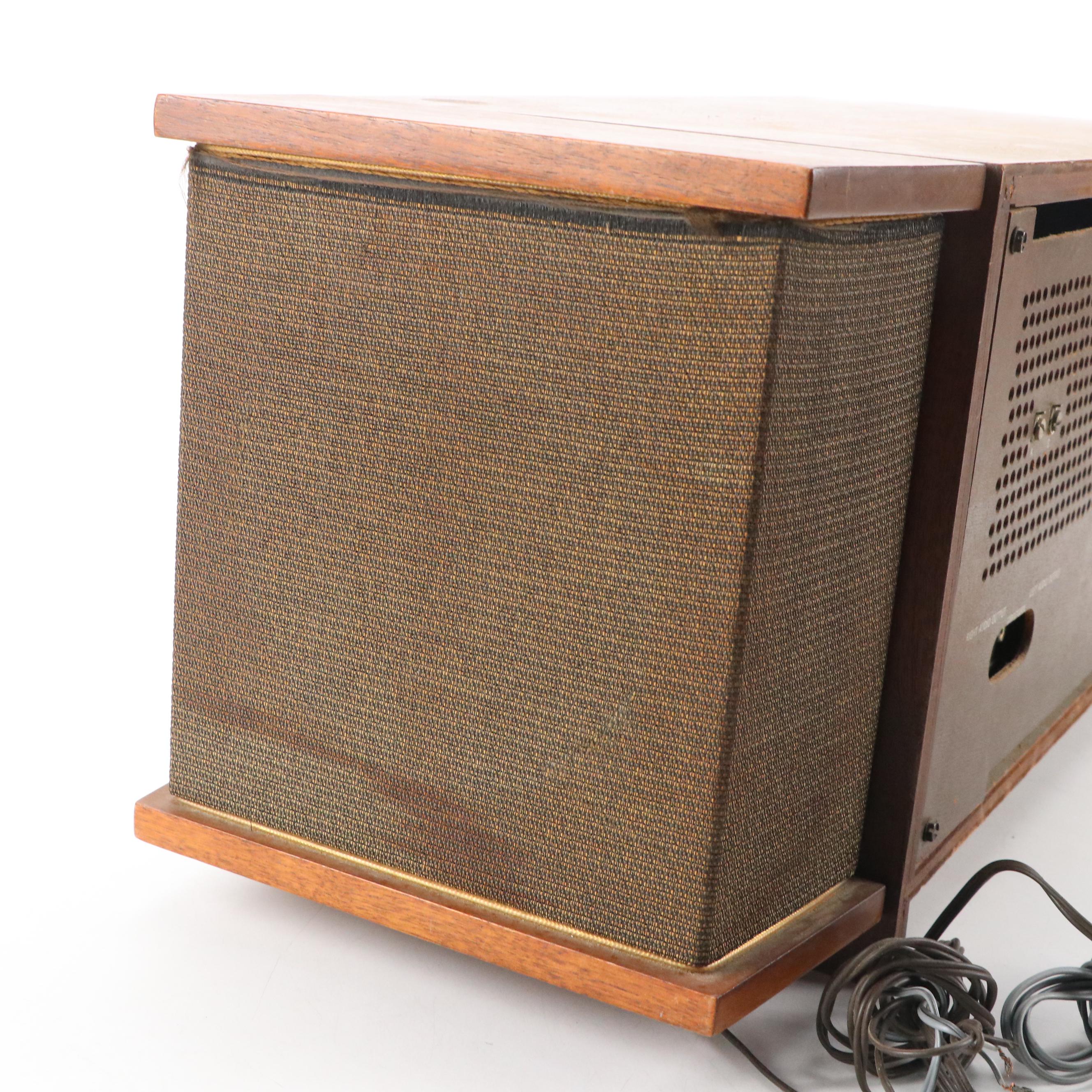 Motorola FM Stereophonic Radio B100W with Detachable Speakers, Mid-20th C.