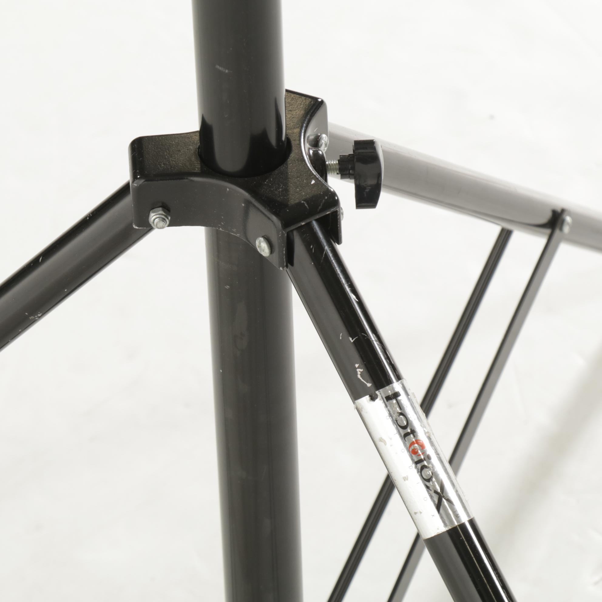 Ikam Bi-Color LED Photographic Light with Lightstand