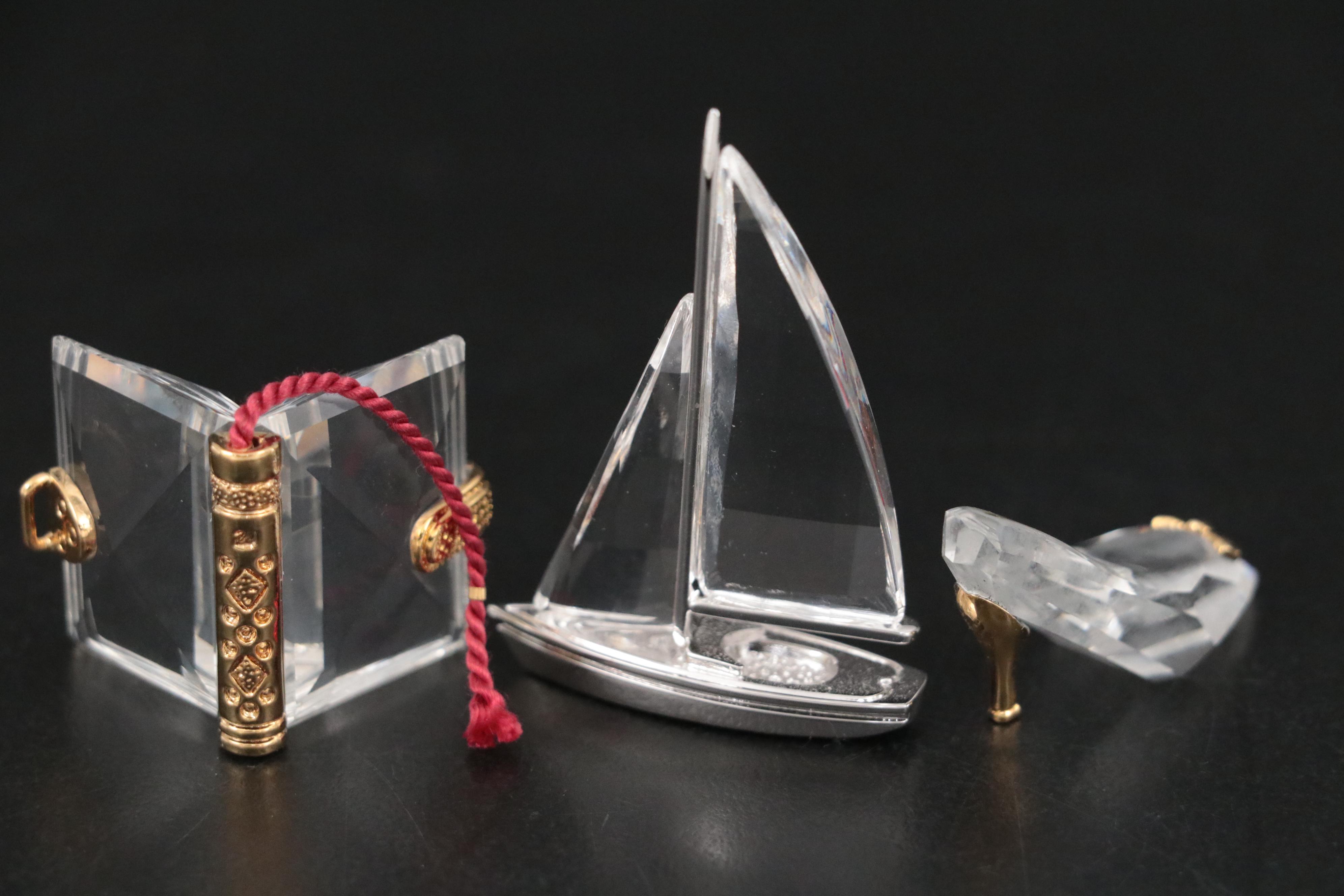 Swarovski Classics and Secrets Crystal Figurines with Crystal Memories Figurine