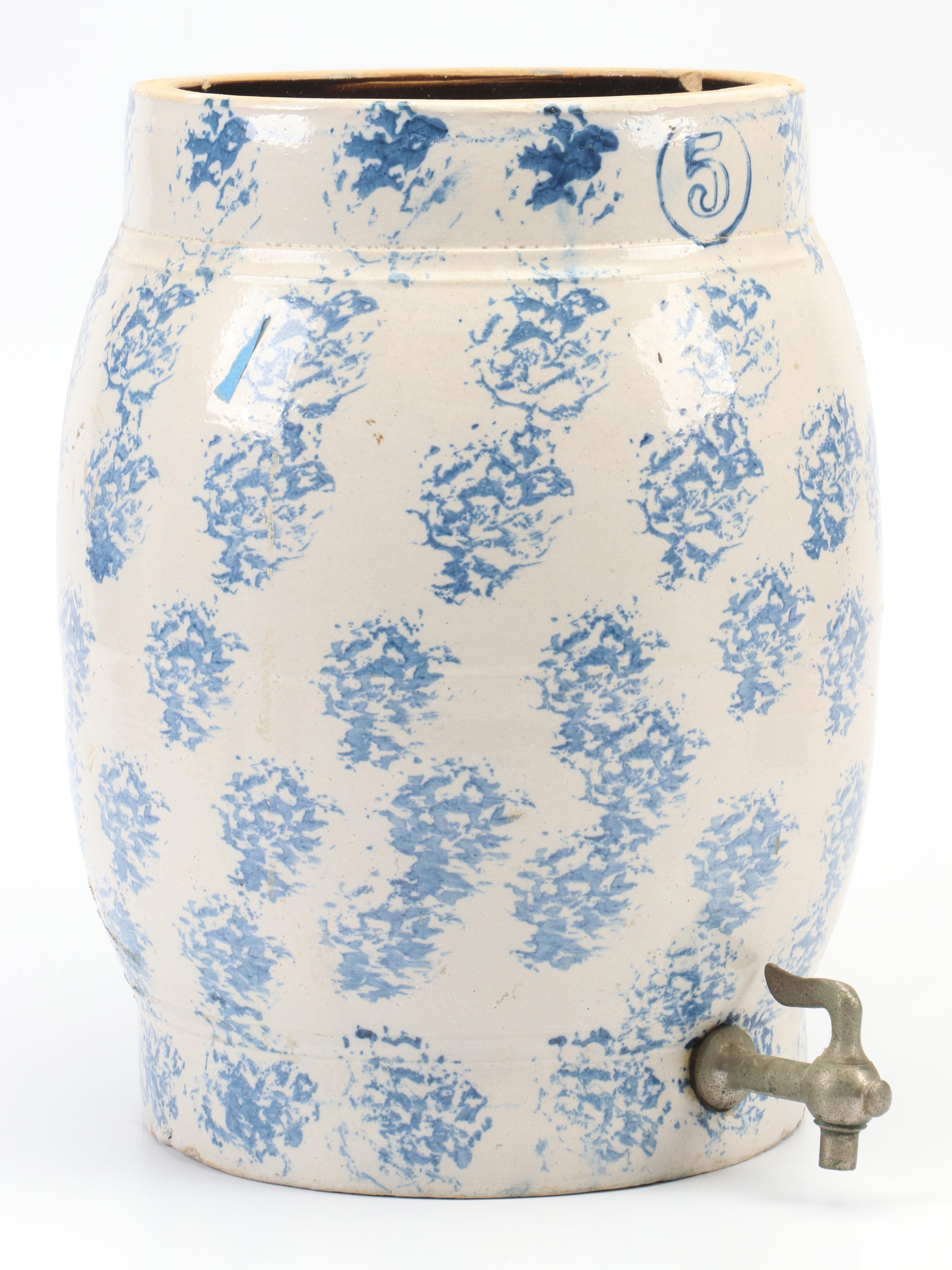 Spongeware 5 Gallon Beverage Dispenser & Dietz Kerosene Lantern