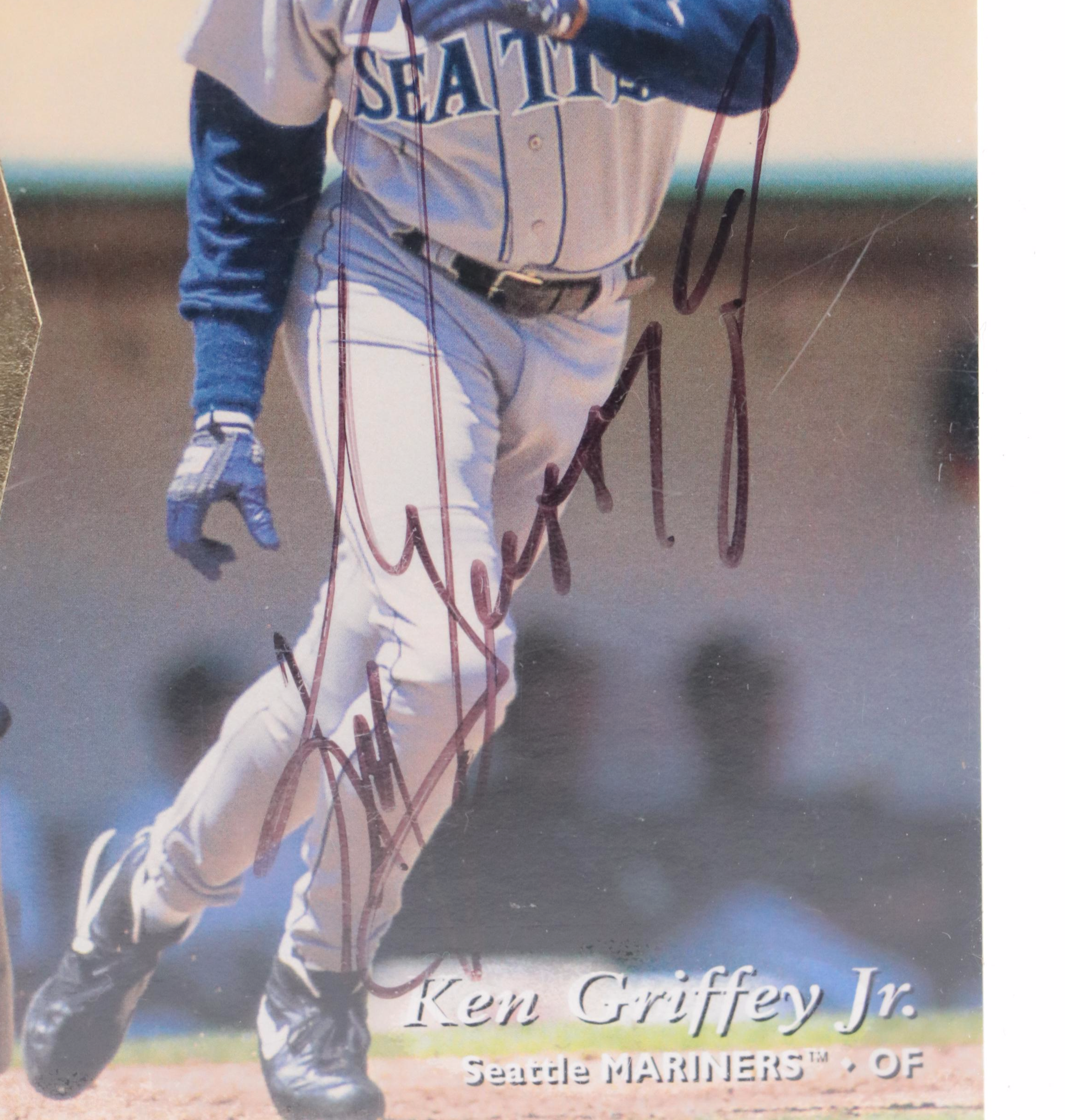 1995 Upper Deck Ken Griffey Jr. #100 Signed Baseball Card
