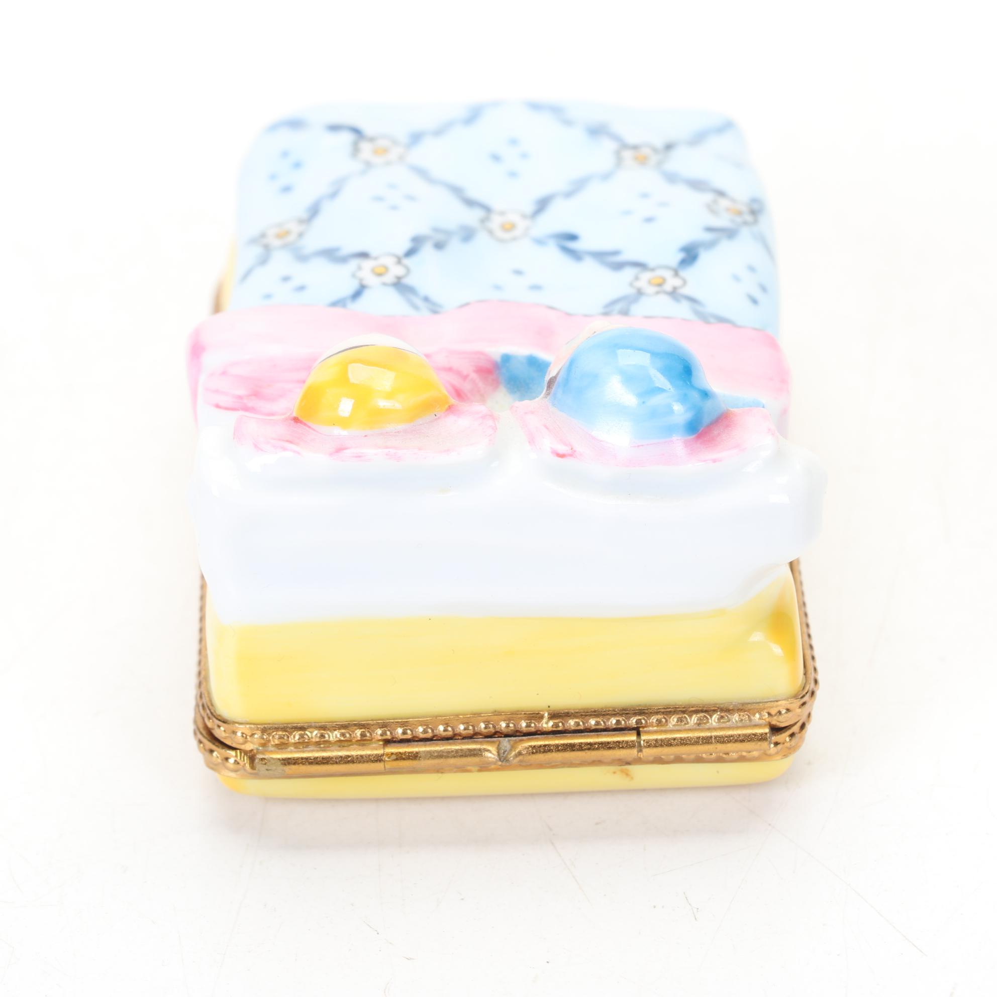 Limoges Hand Painted Couple Snuggled In Bed Hinged Trinket Box