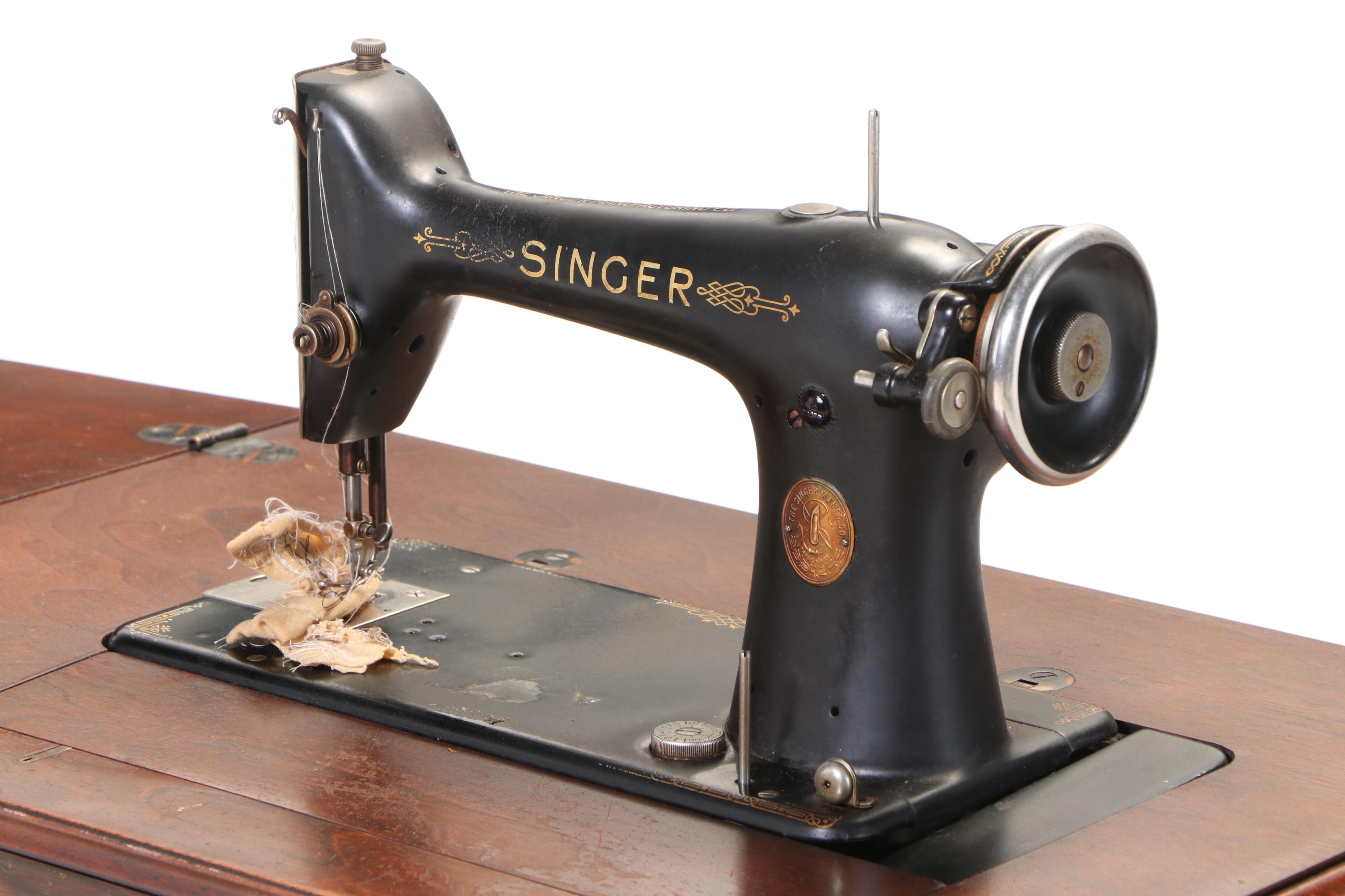 Singer Electric Sewing Machine with Drop-Leaf Wood Table, 1940s–1950s