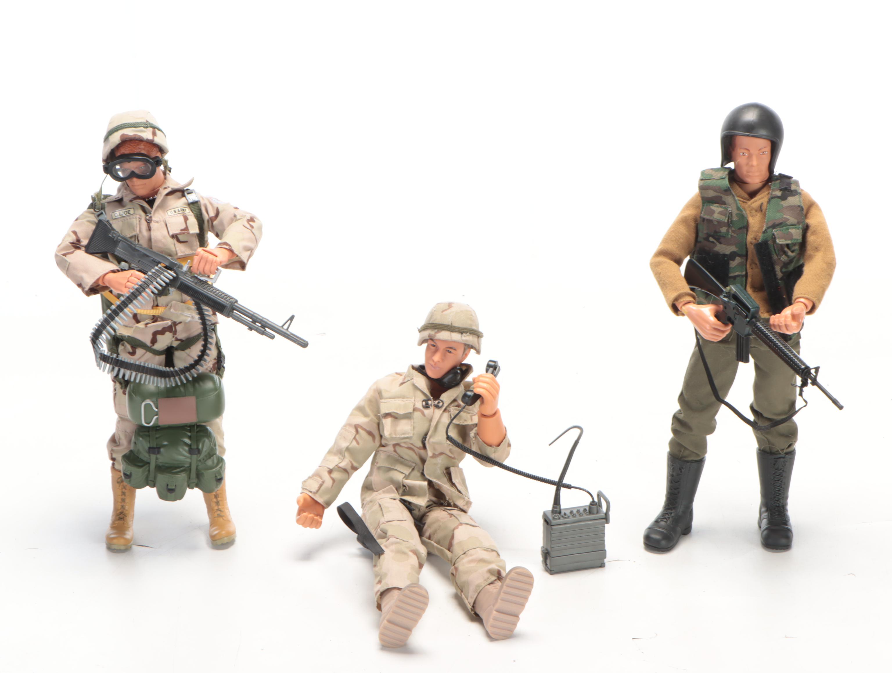 Hasbro G.I. Joe Desert Light Strike Vehicle with Action Figures and Other Tank