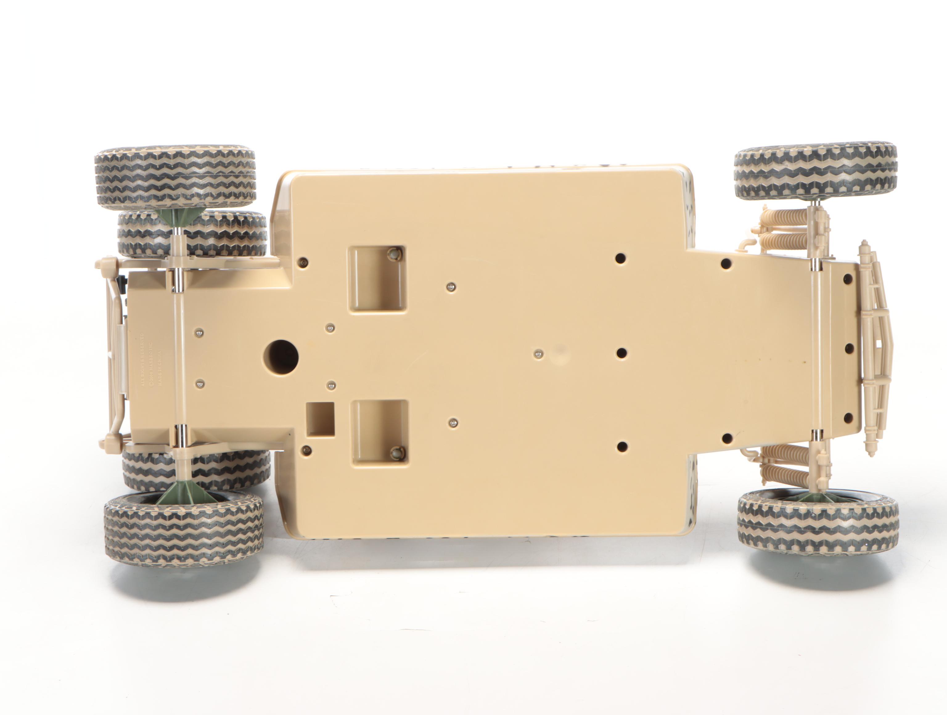 Hasbro G.I. Joe Desert Light Strike Vehicle with Action Figures and Other Tank