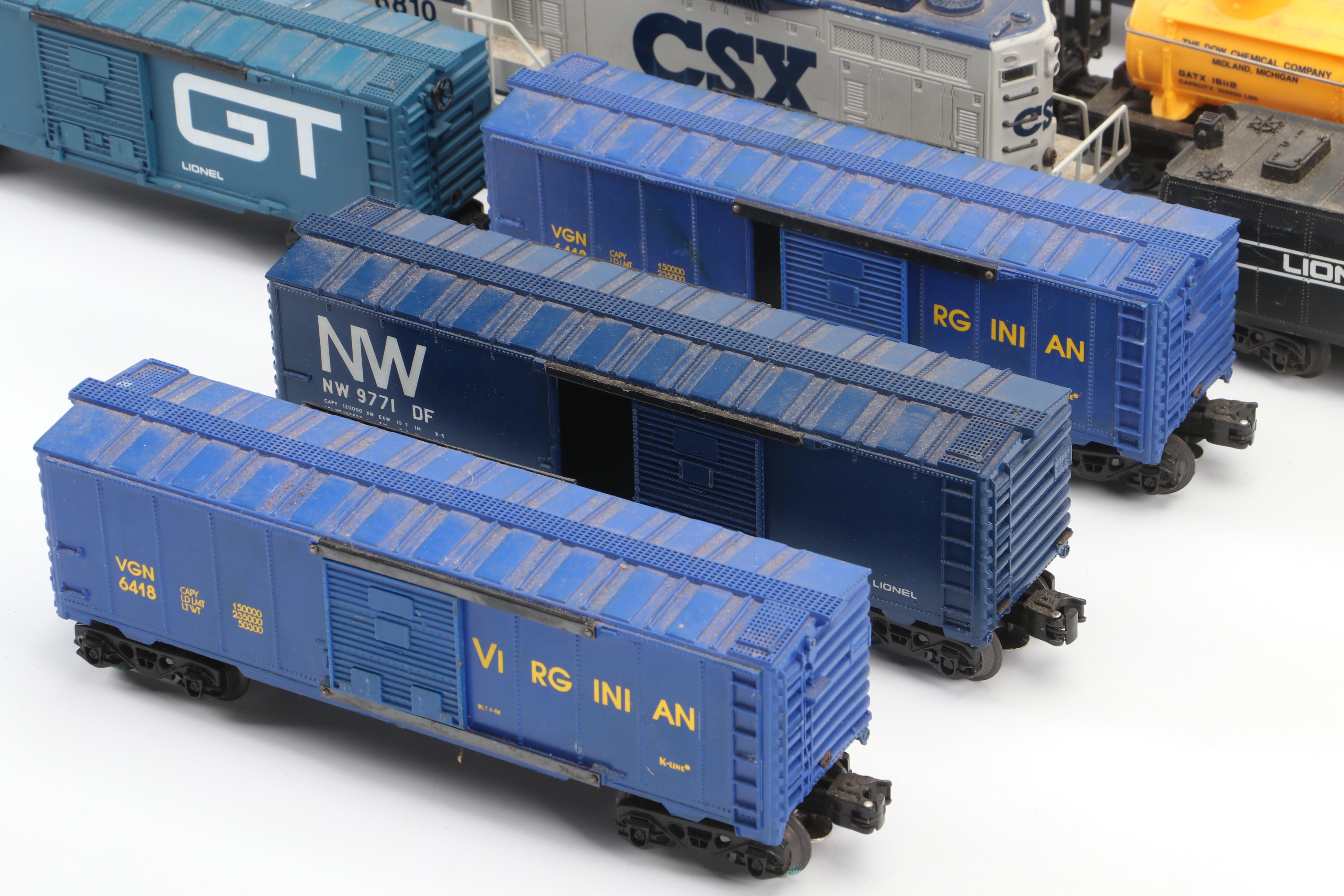 Lionel Plastic and Metal Toy Train O Gauge Cars and Tracks