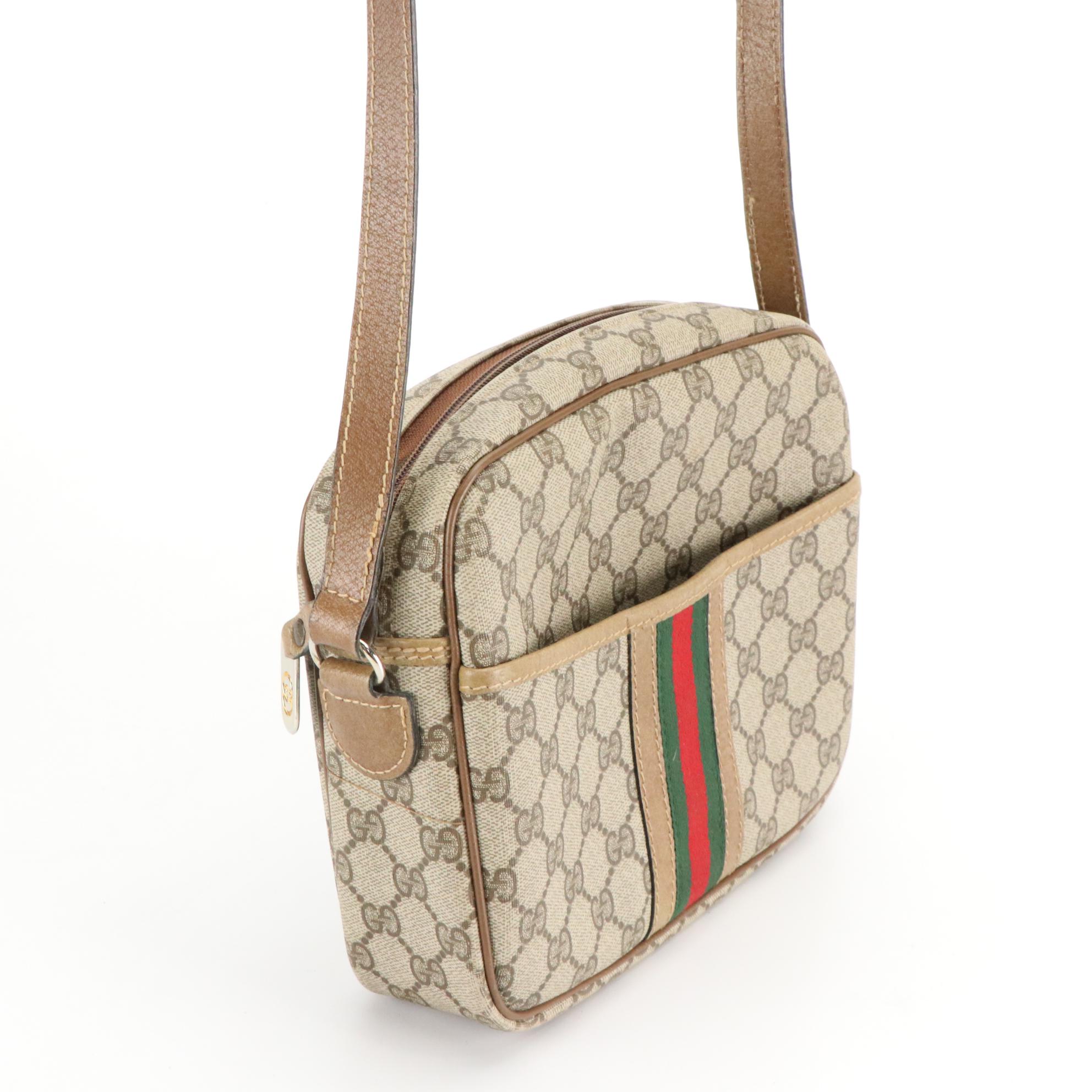 Gucci Accessory Collection Shoulder Bag in GG Supreme Canvas and Leather