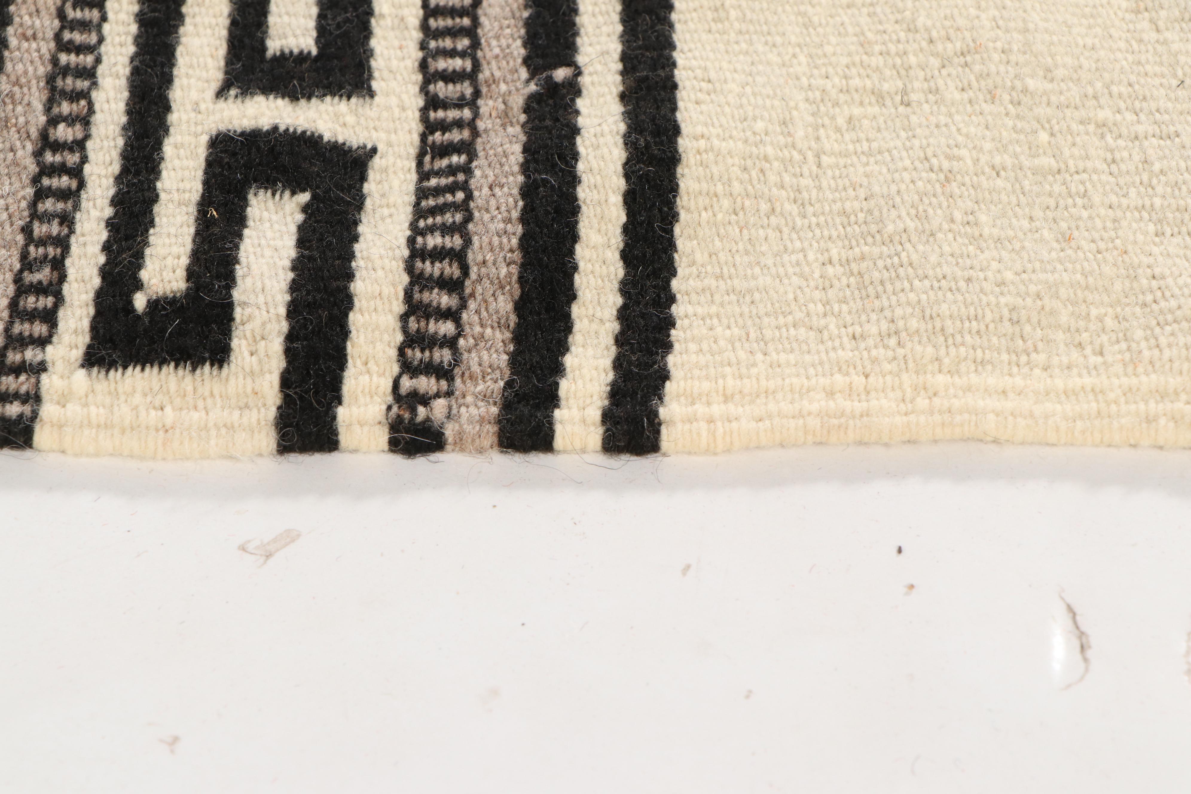 Handwoven Mexican Wool Chamanto Pancho Throw