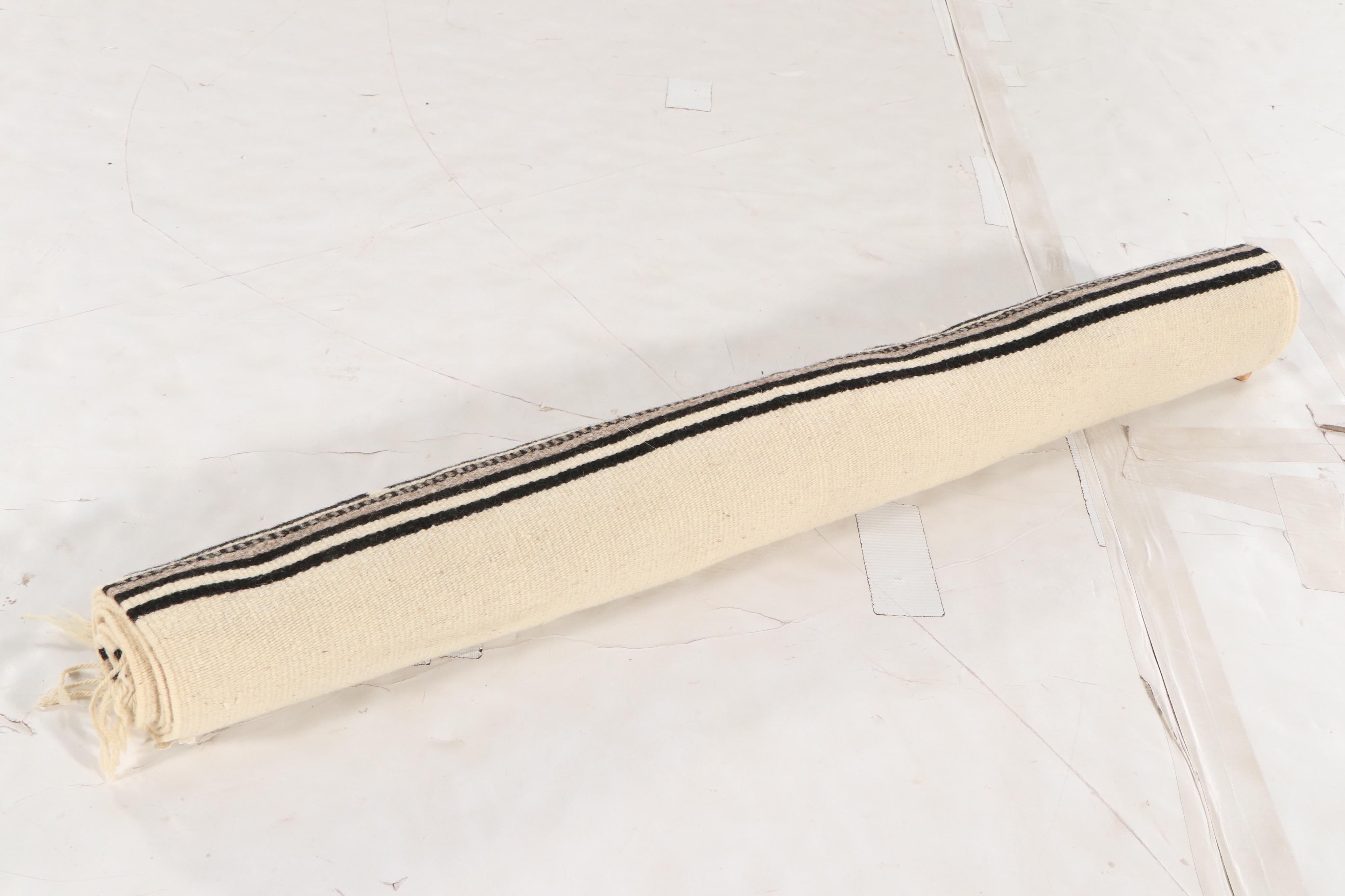 Handwoven Mexican Wool Chamanto Pancho Throw