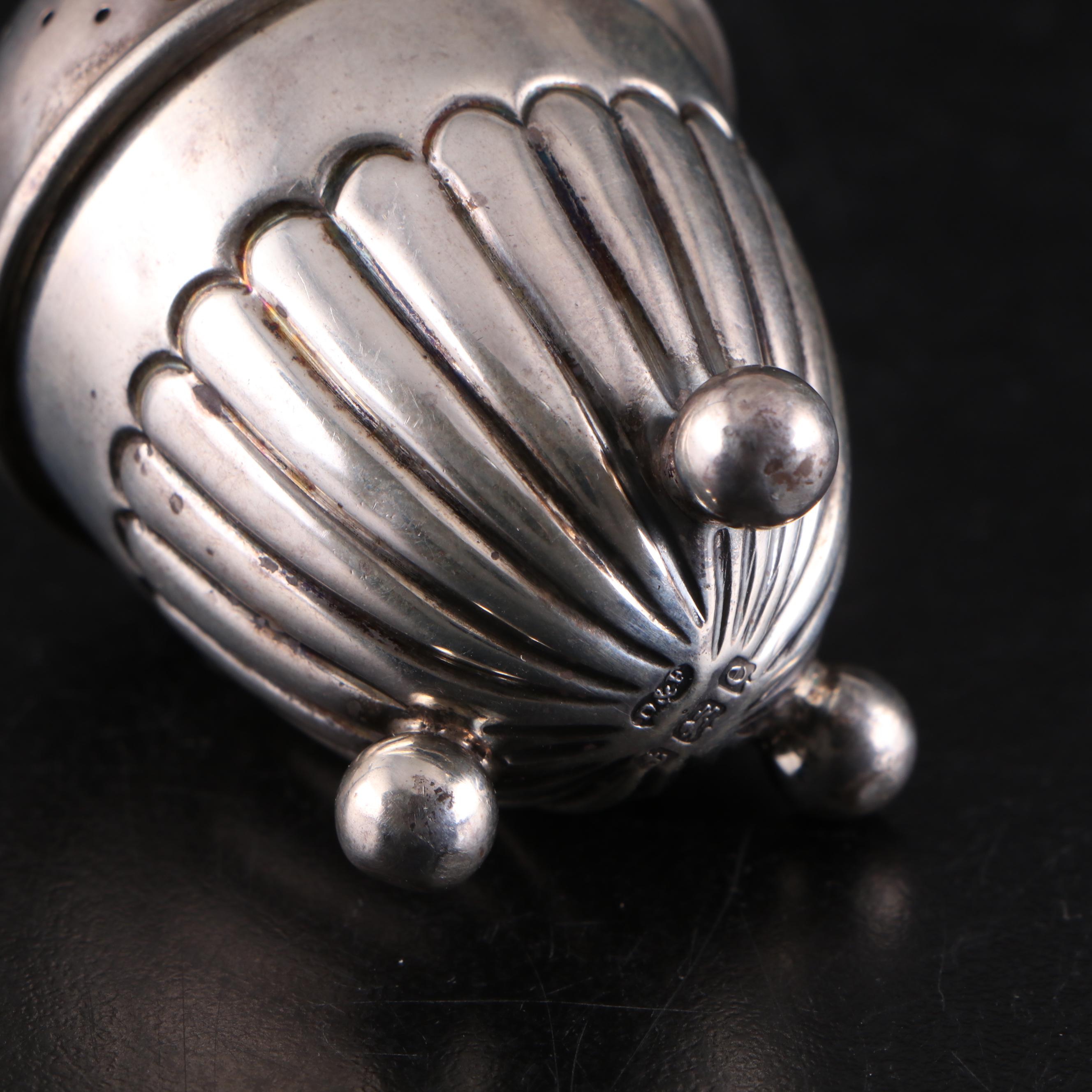 Deakin & Francis English Sterling Silver Ball-Foot Shaker, 1904