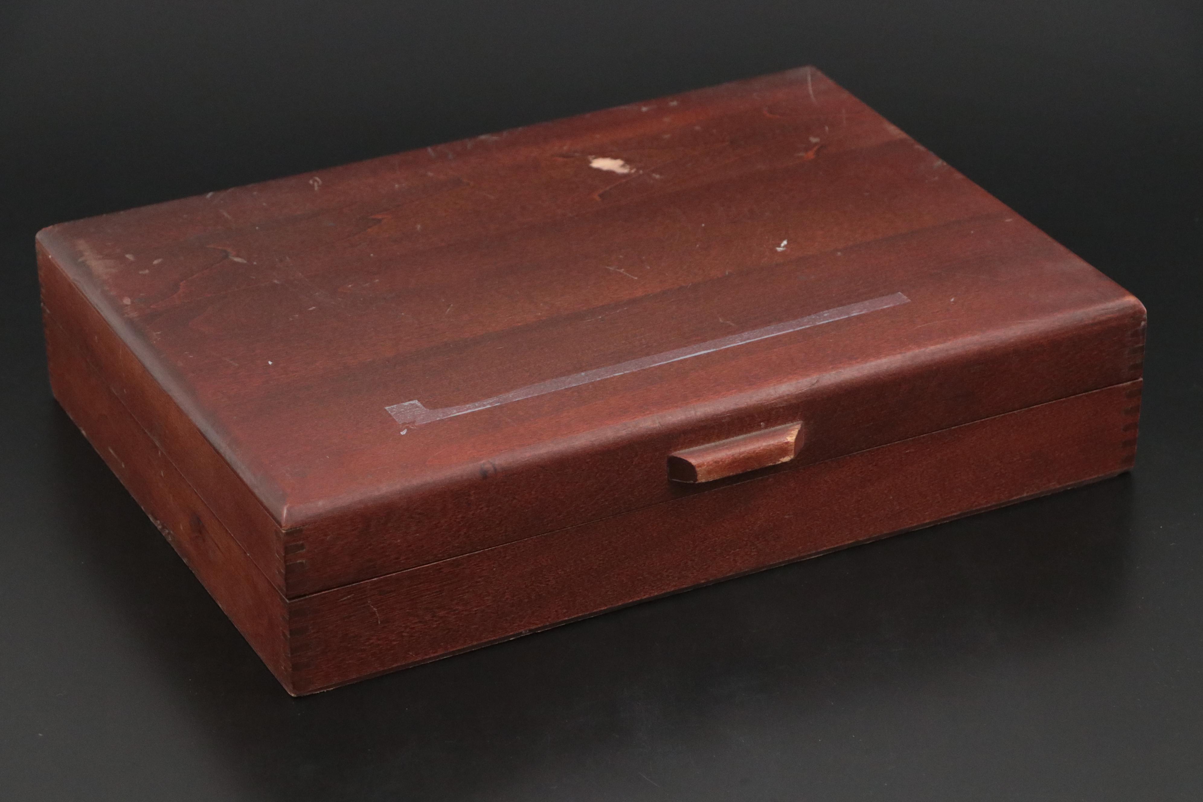 Alvin "Southern Charm" Sterling Silver Flatware with Naken Wood Storage Box