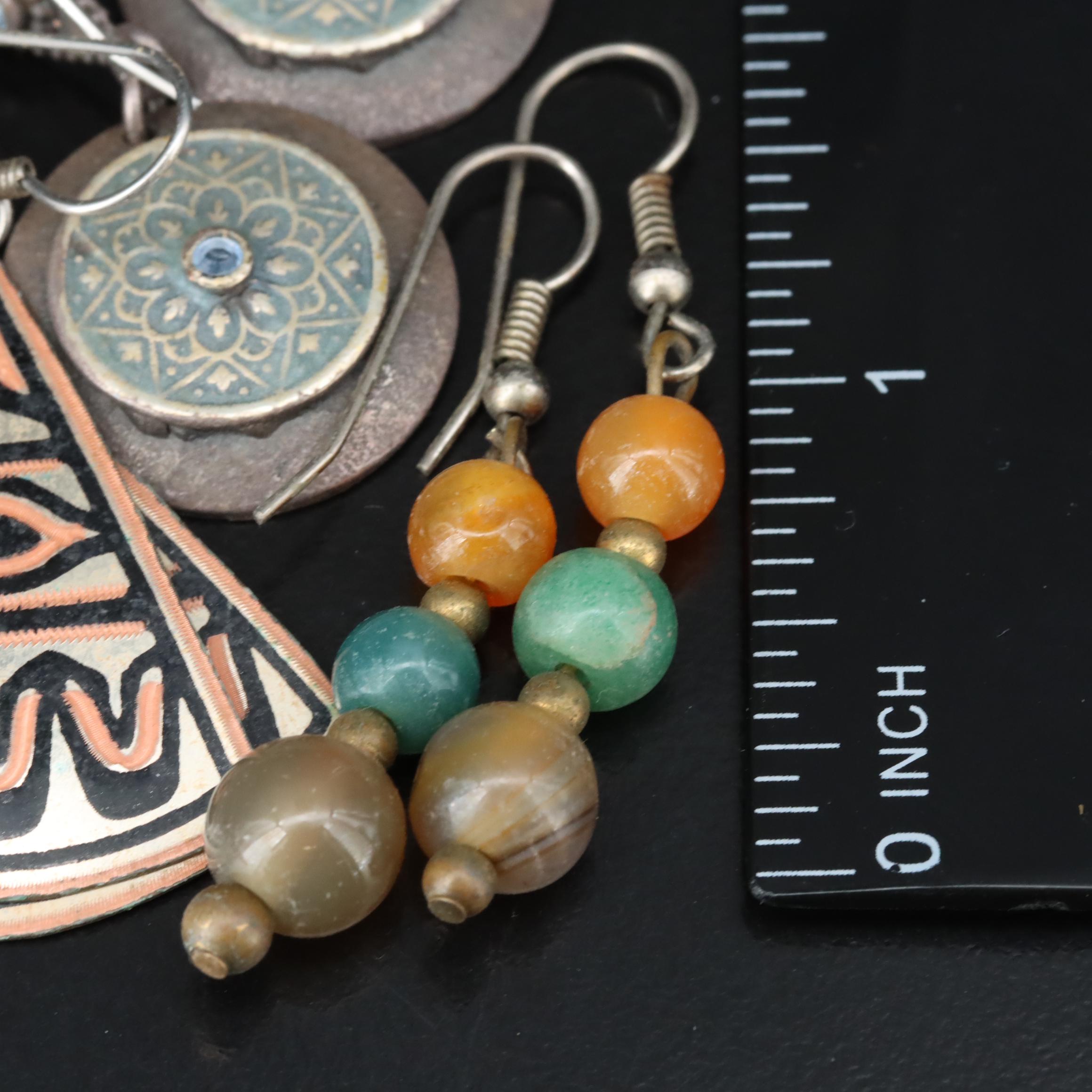 Shell, Tiger's Eye and Art Glass Featured in Jewelry Collection