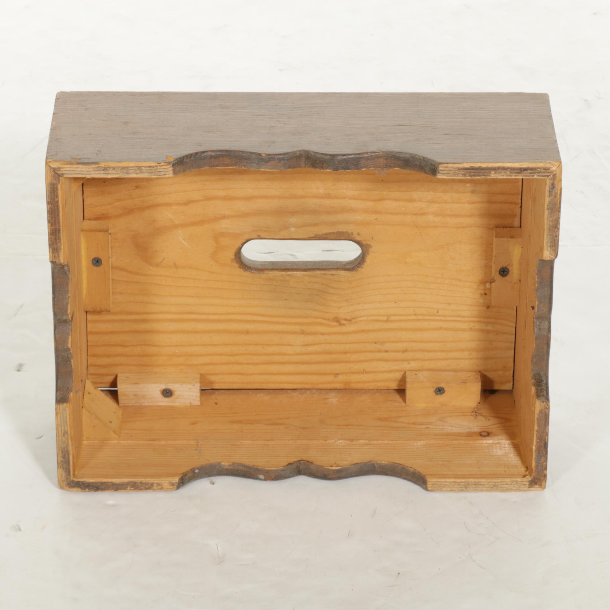 American Primitive Style Pine Step Stool