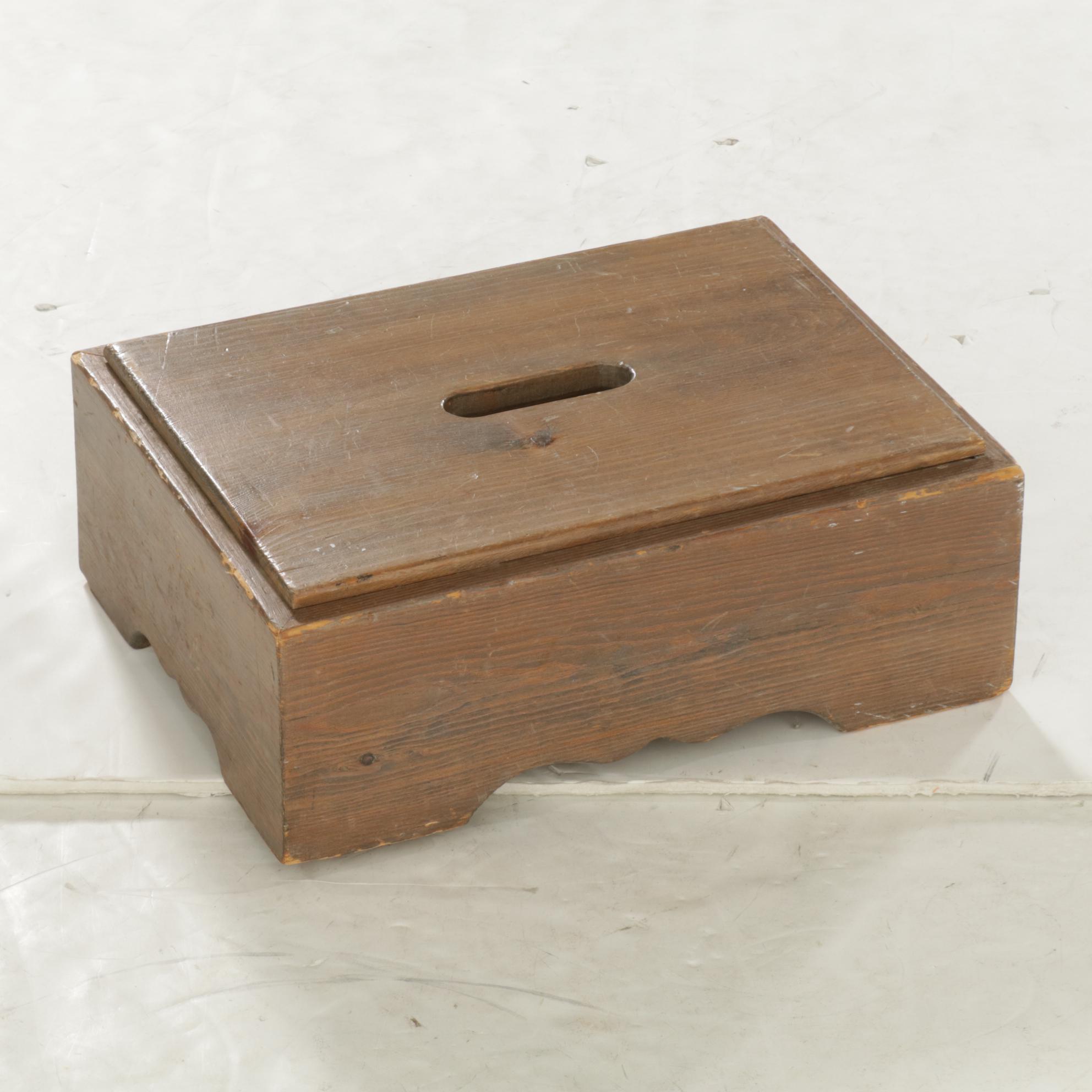 American Primitive Style Pine Step Stool