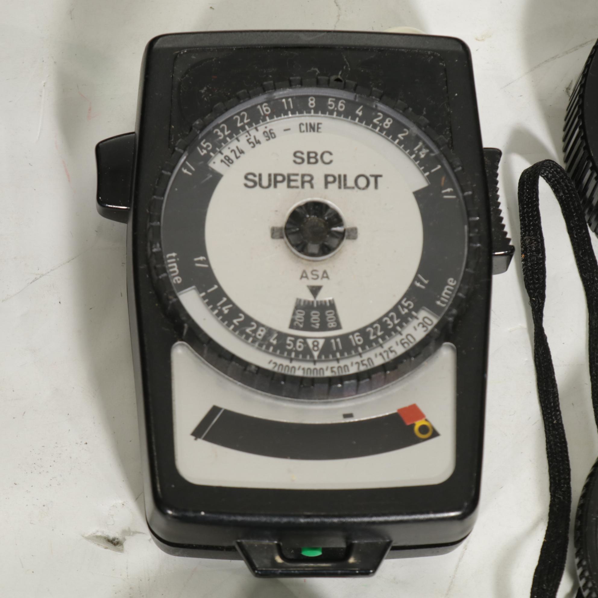 Honeywell Pentax 35mm Camera Bodies, Assorted Lenses and Sunpak Thyristor Flash