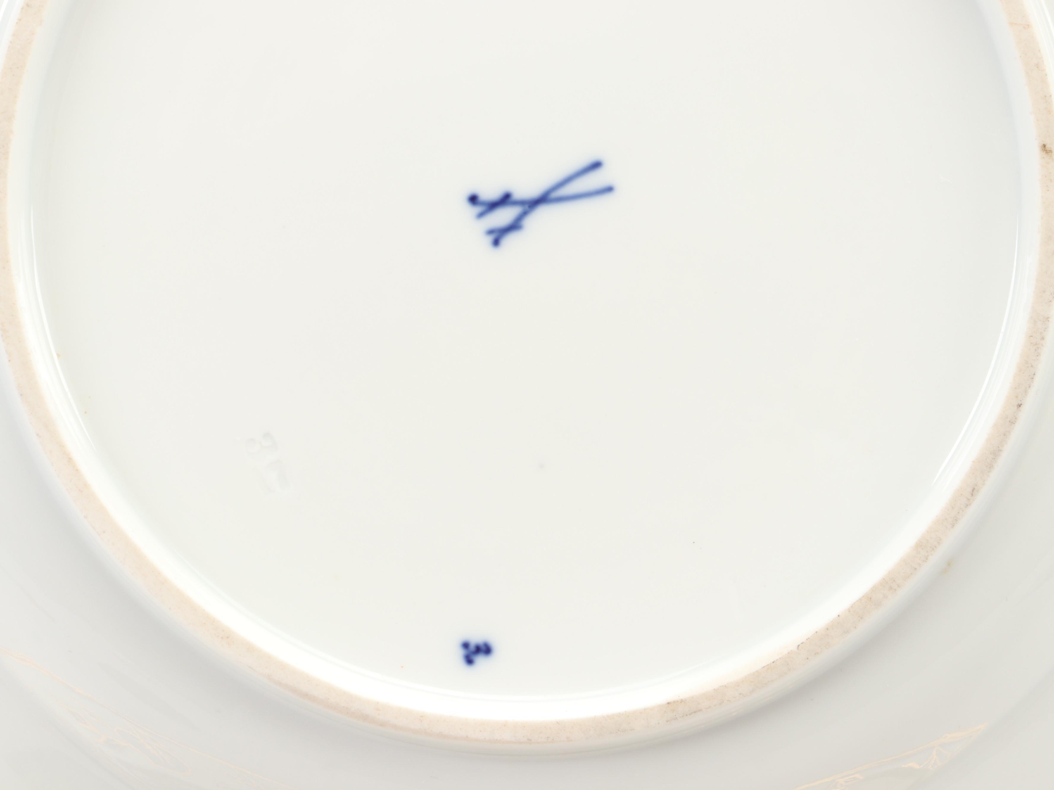 Meissen "Blue Onion" Gilt Porcelain Serving Platter and Place Setting Pieces