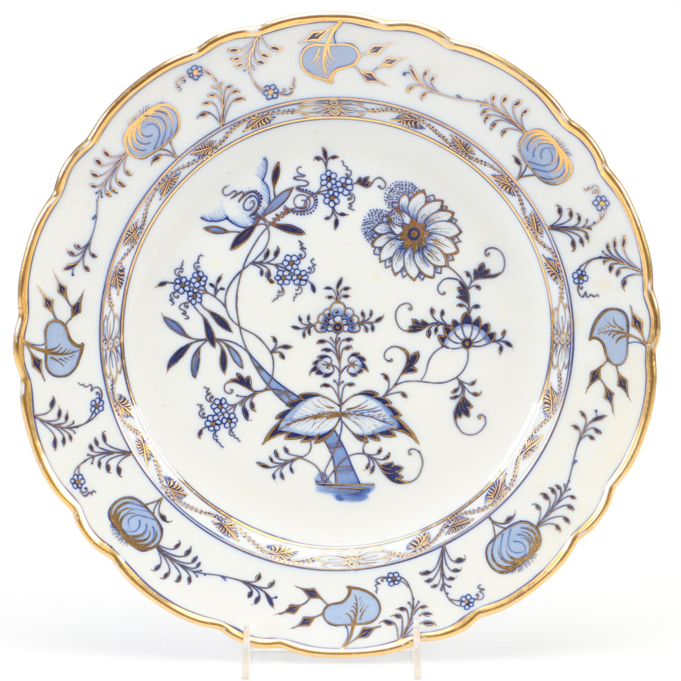 Meissen "Blue Onion" Gilt Porcelain Serving Platter and Place Setting Pieces