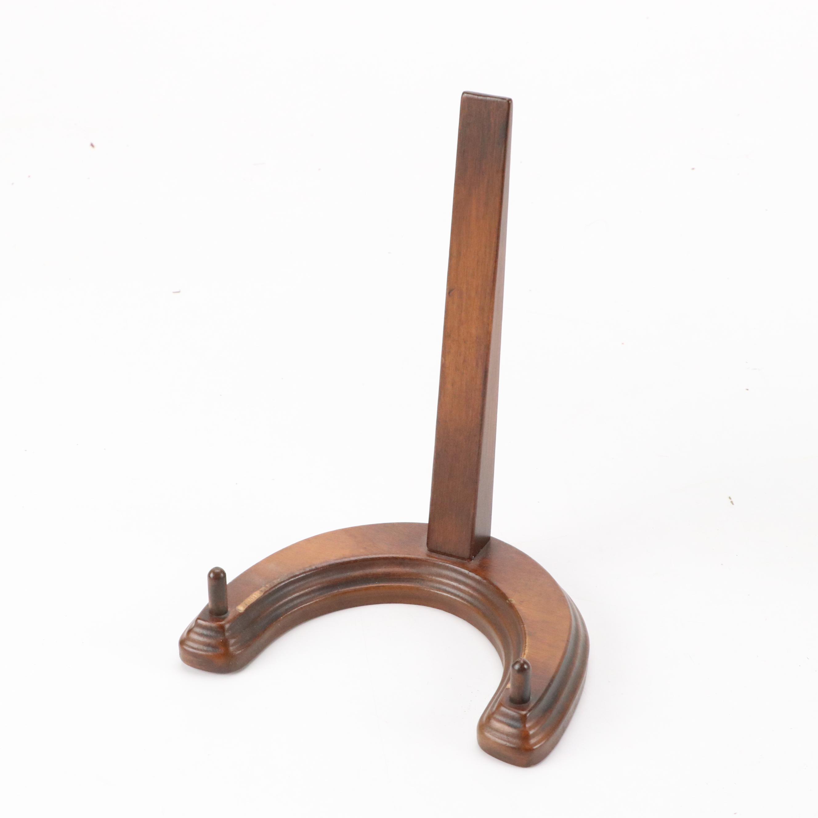 Maling Pottery English Art Deco Style Cabinet Plates, Early to Mid 20th Century