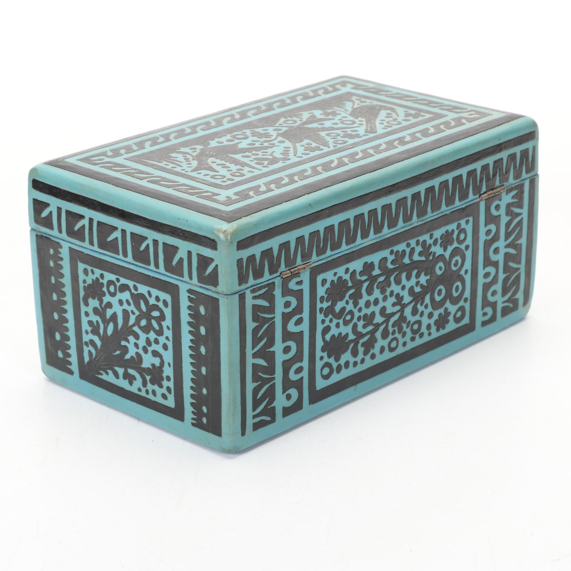 Mexico Decor Features Talavera Frog Wall Hanger, Folk Art Box & Tiled Tray