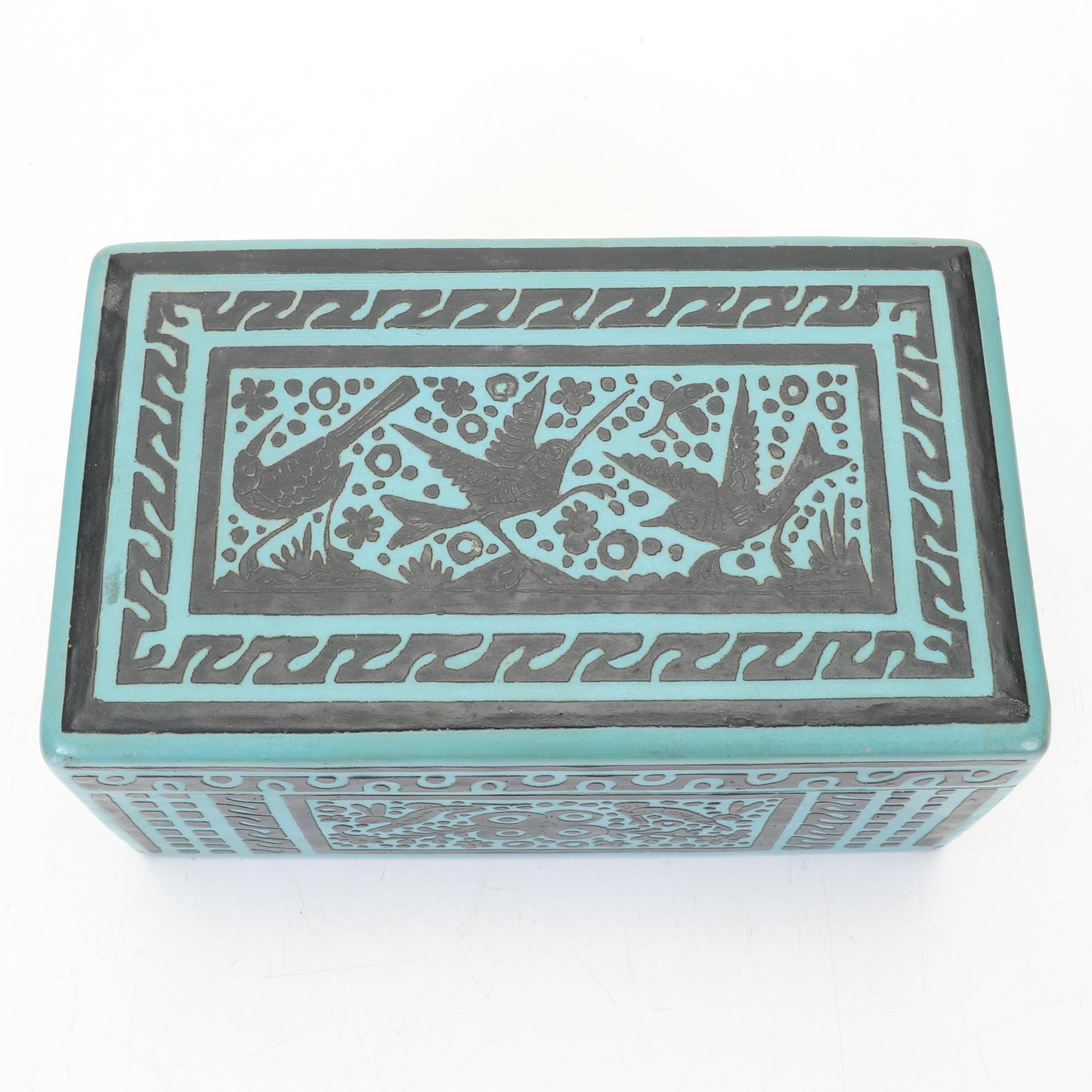 Mexico Decor Features Talavera Frog Wall Hanger, Folk Art Box & Tiled Tray