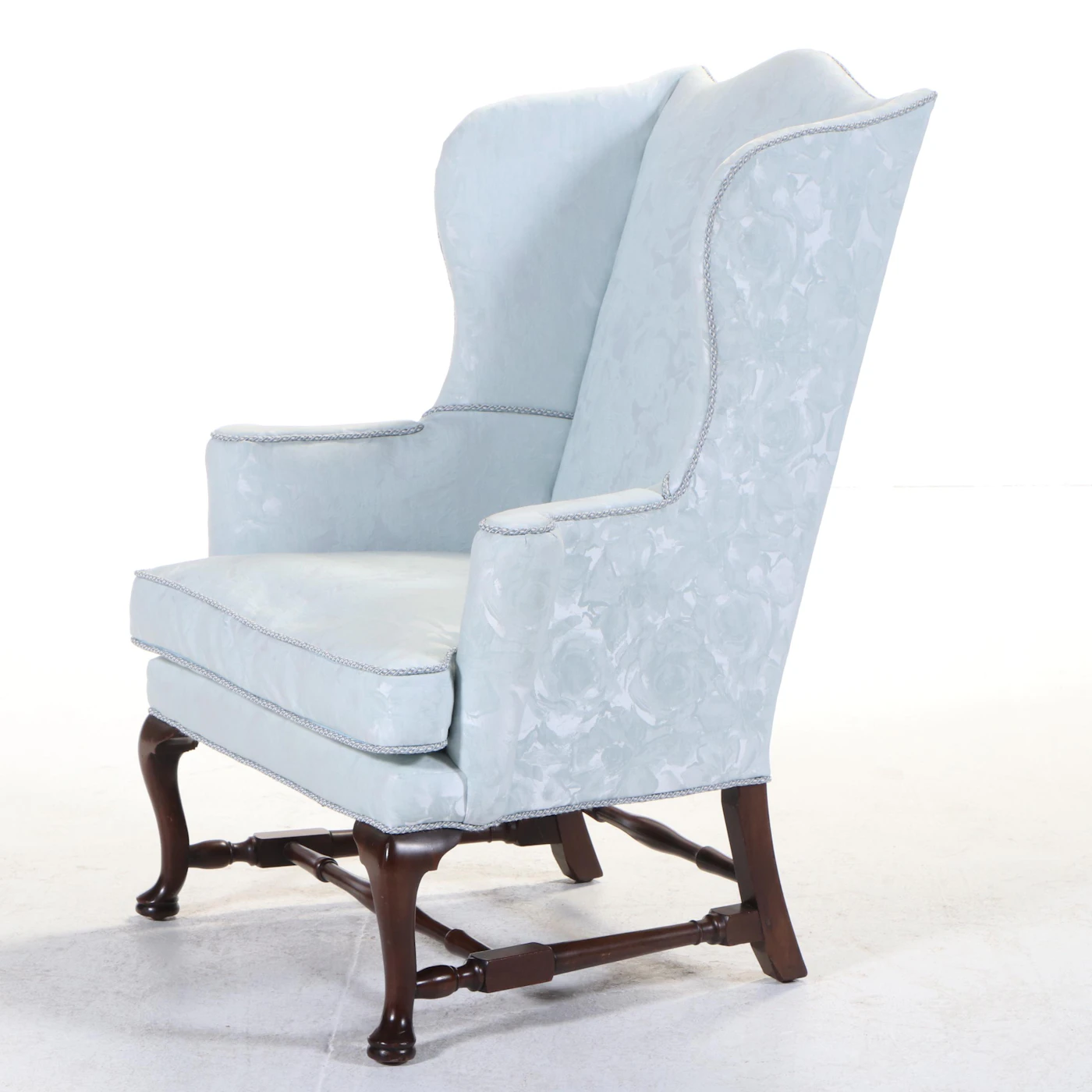 Kittinger Colonial Williamsburg Upholstered Mahogany Wingback Chair | EBTH