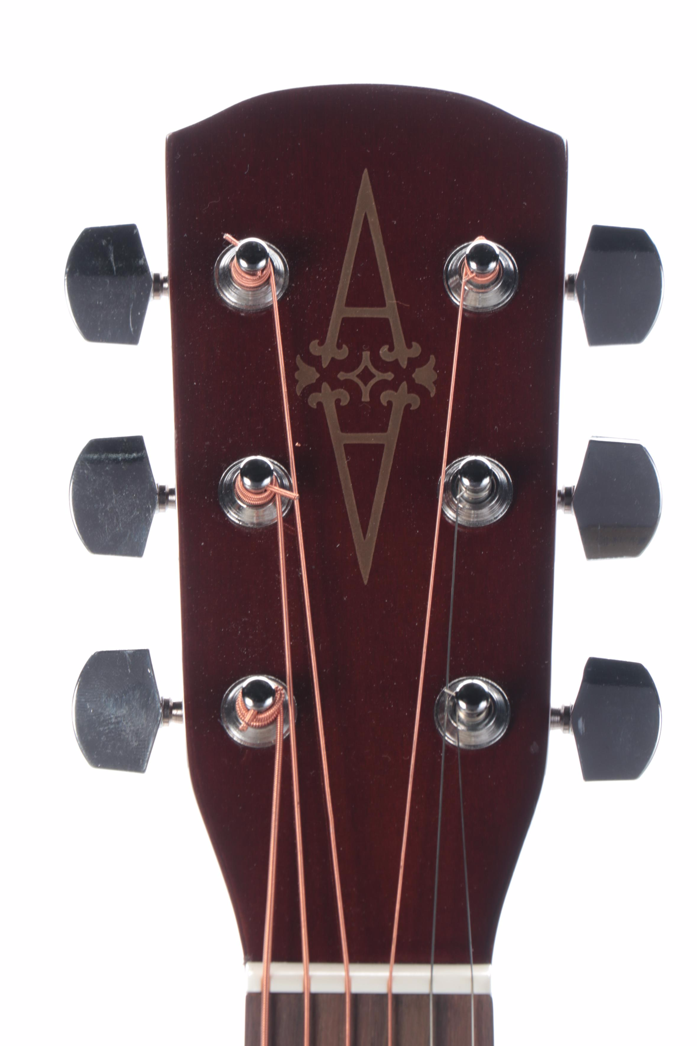 Alvarez RD10 Right-Handed Acoustic Guitar