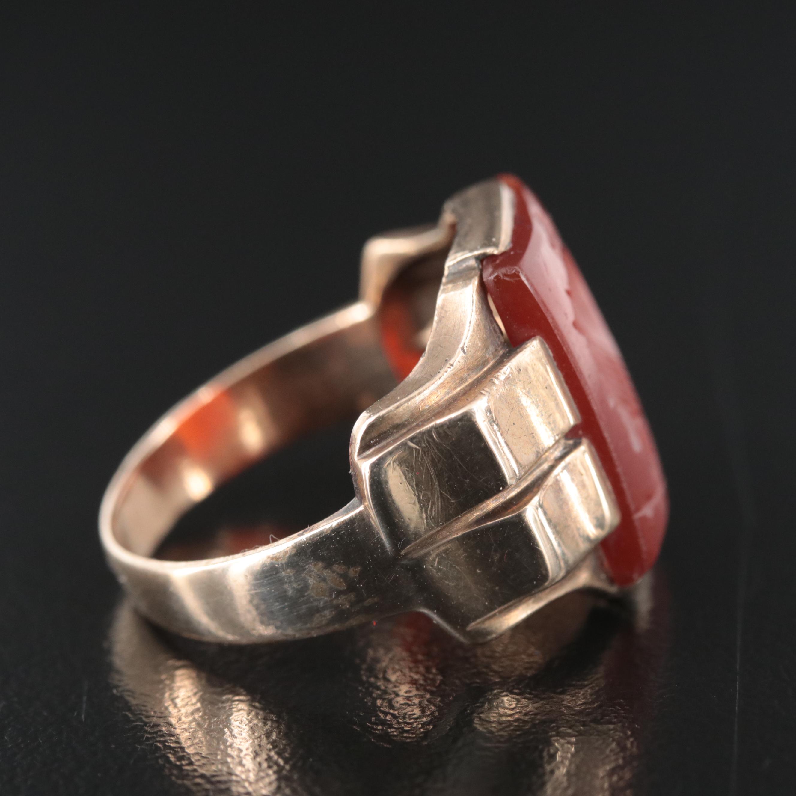 Retro 10K Carnelian Roman Soldier Intaglio Ring