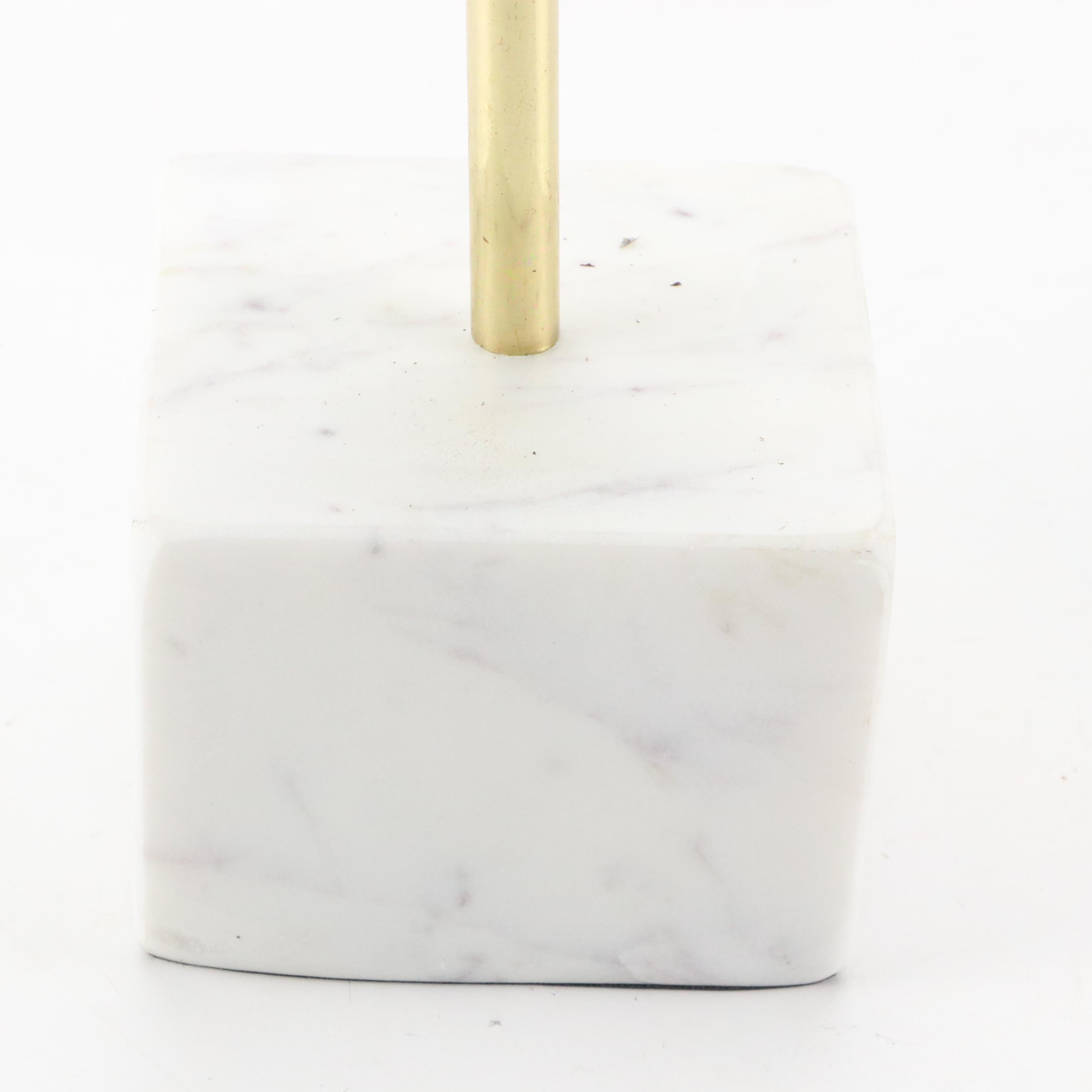 Modern African Oryx Antelope Horn Decorative Sculpture