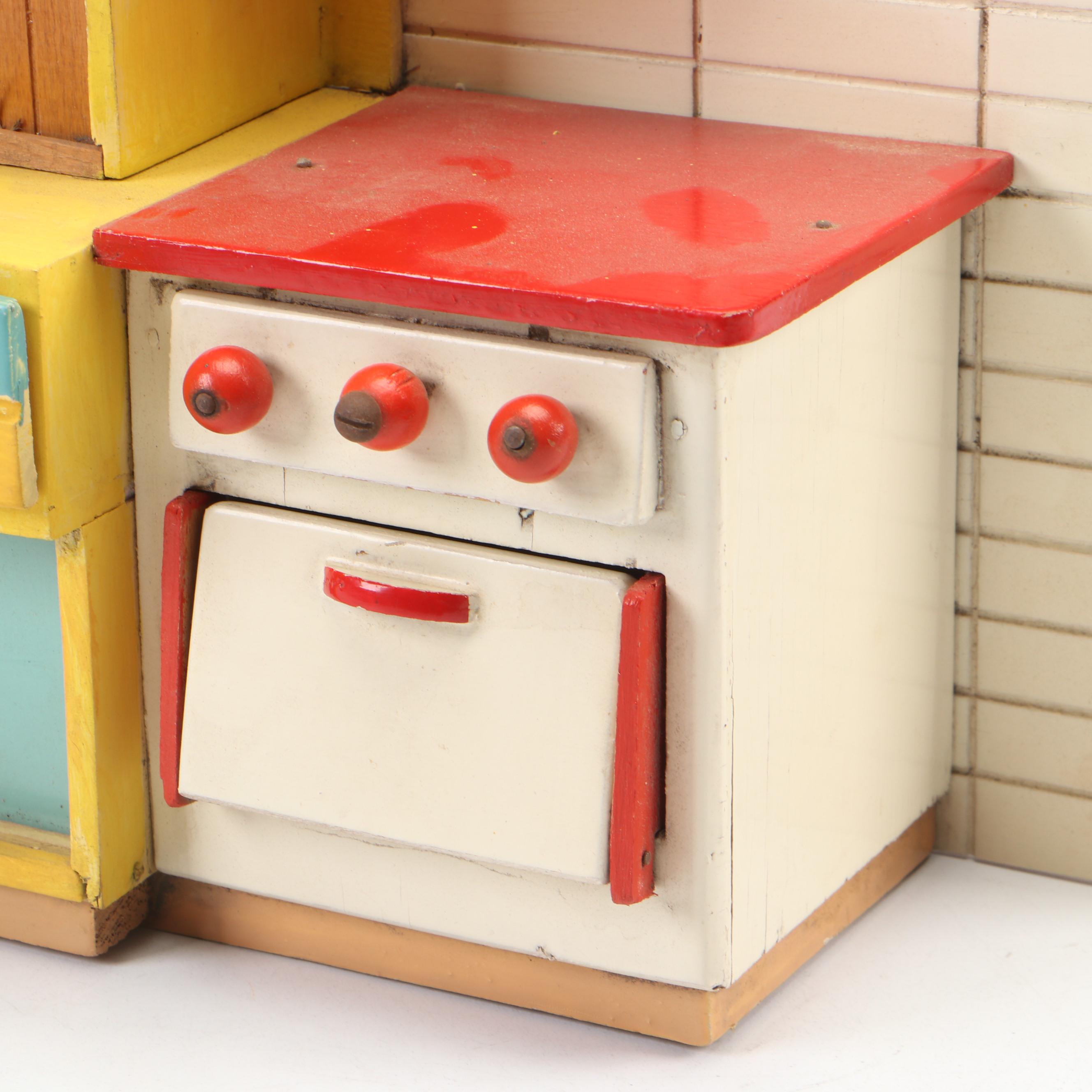 Handmade Hand-Painted Wood Toy Kitchen with More Kitchen Accessories