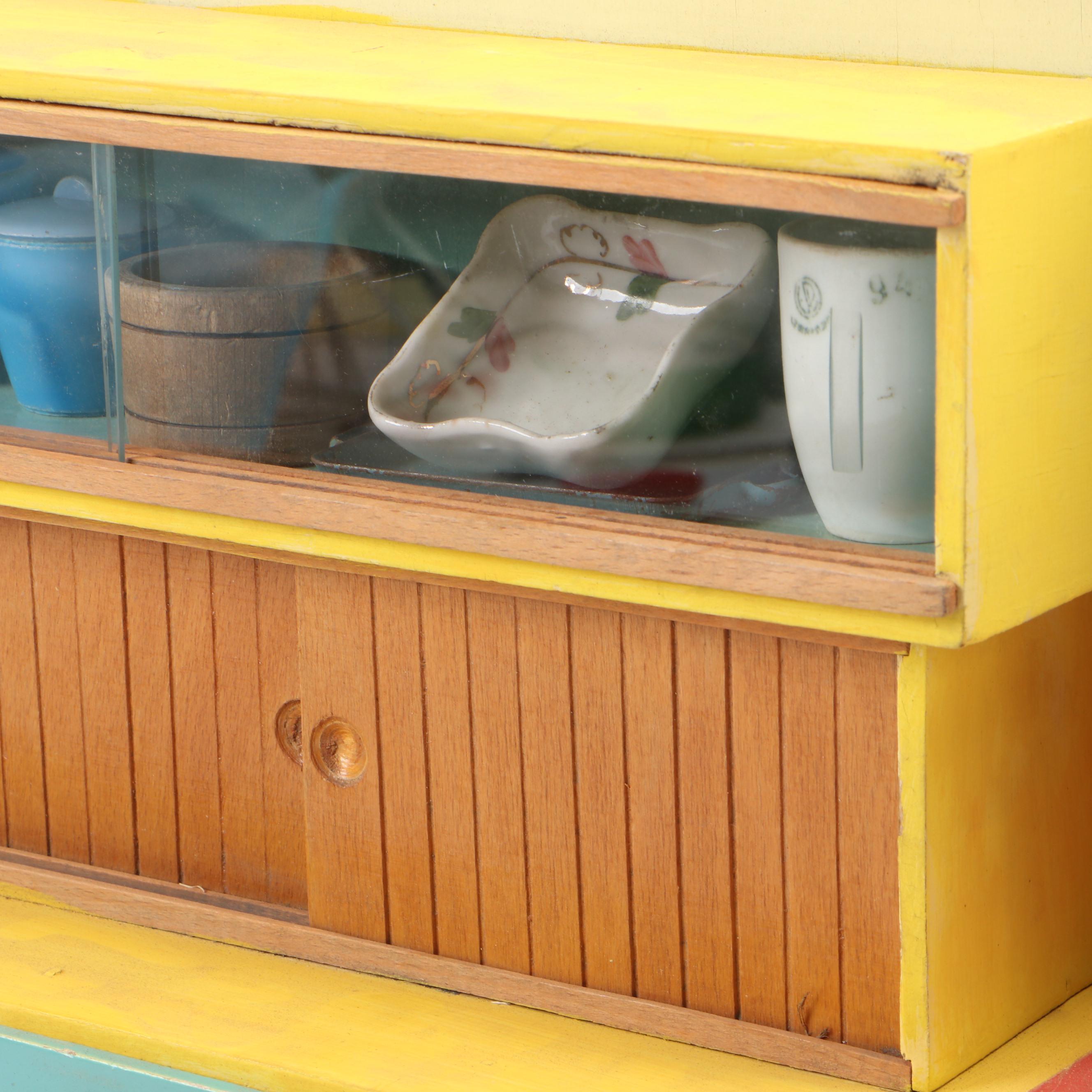 Handmade Hand-Painted Wood Toy Kitchen with More Kitchen Accessories