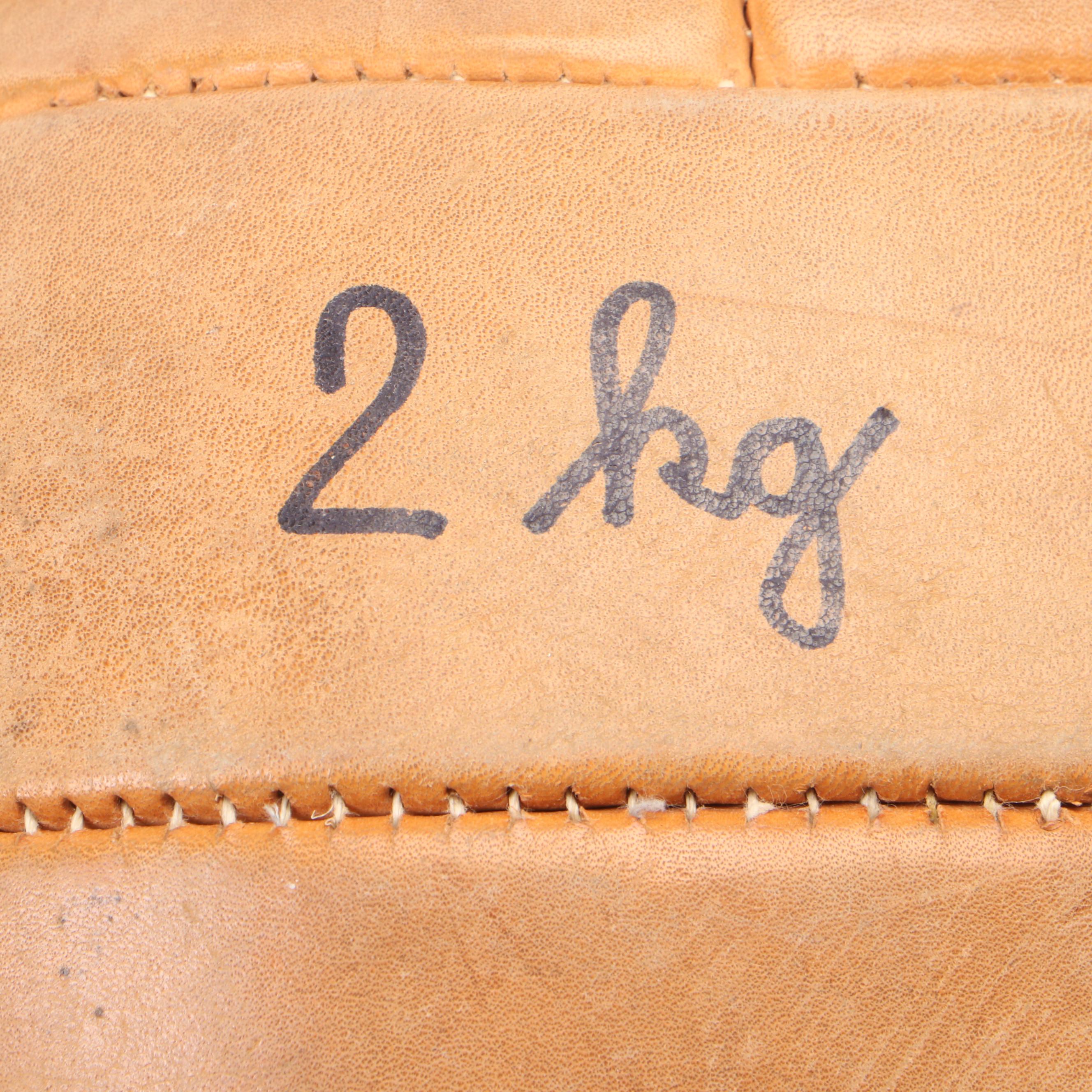 2 kg Leather Medicine Ball with More Brown Leather Medicine Balls