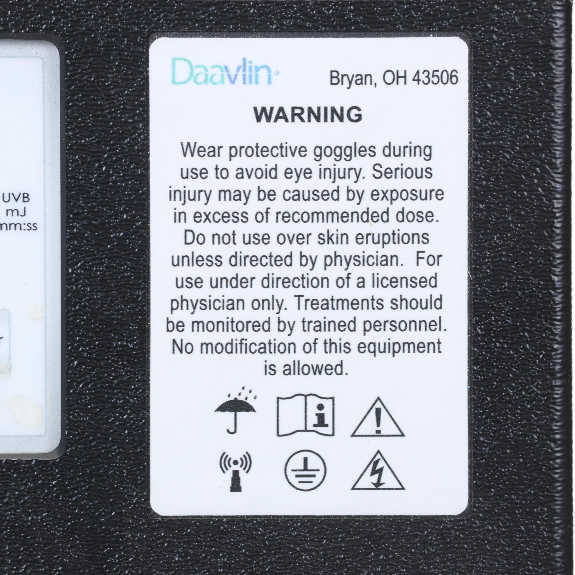 Daavlin 1 Series Phototherapy Treatment System, 2017