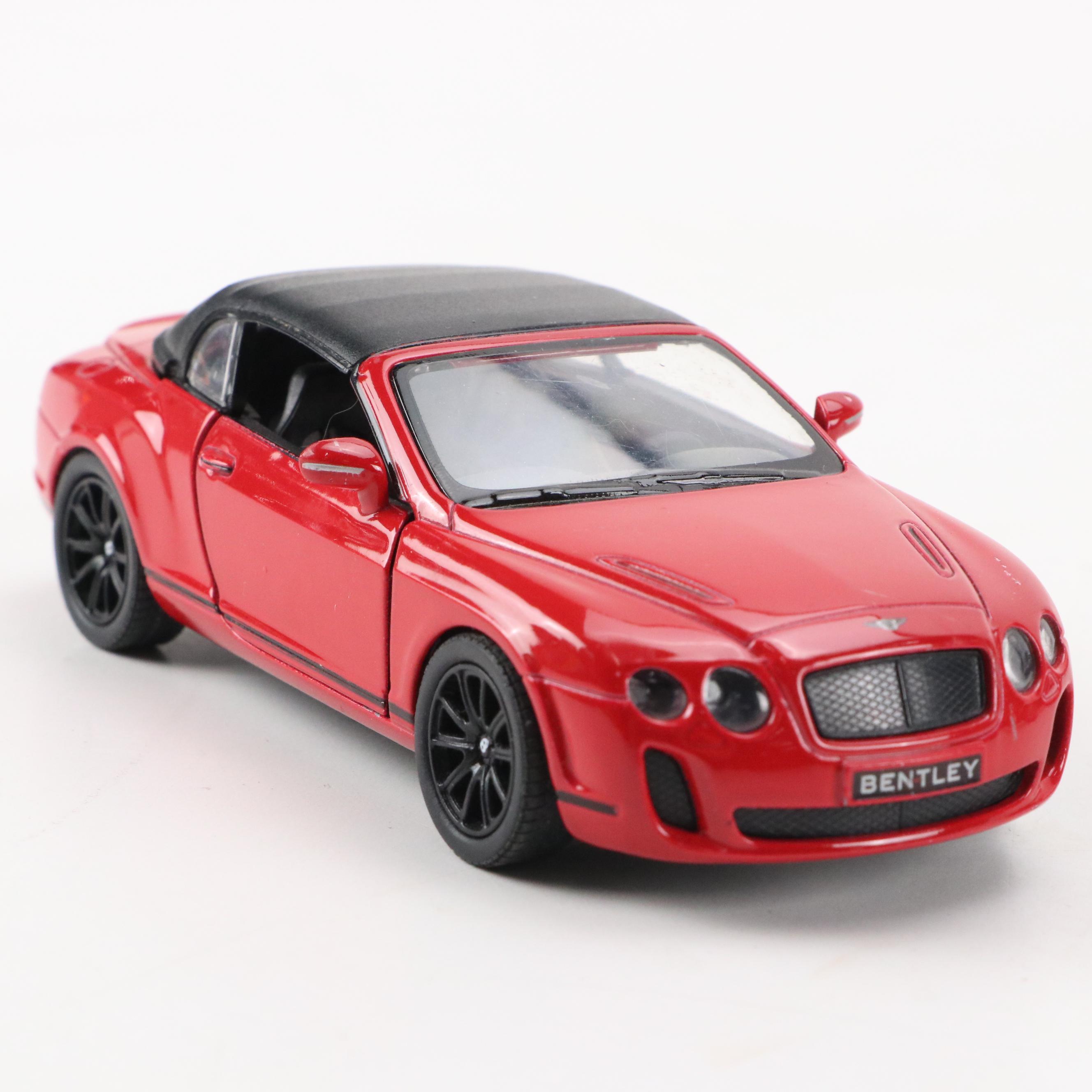 Škoda Octavia Car in Display Case with Other Collectible Toy Cars