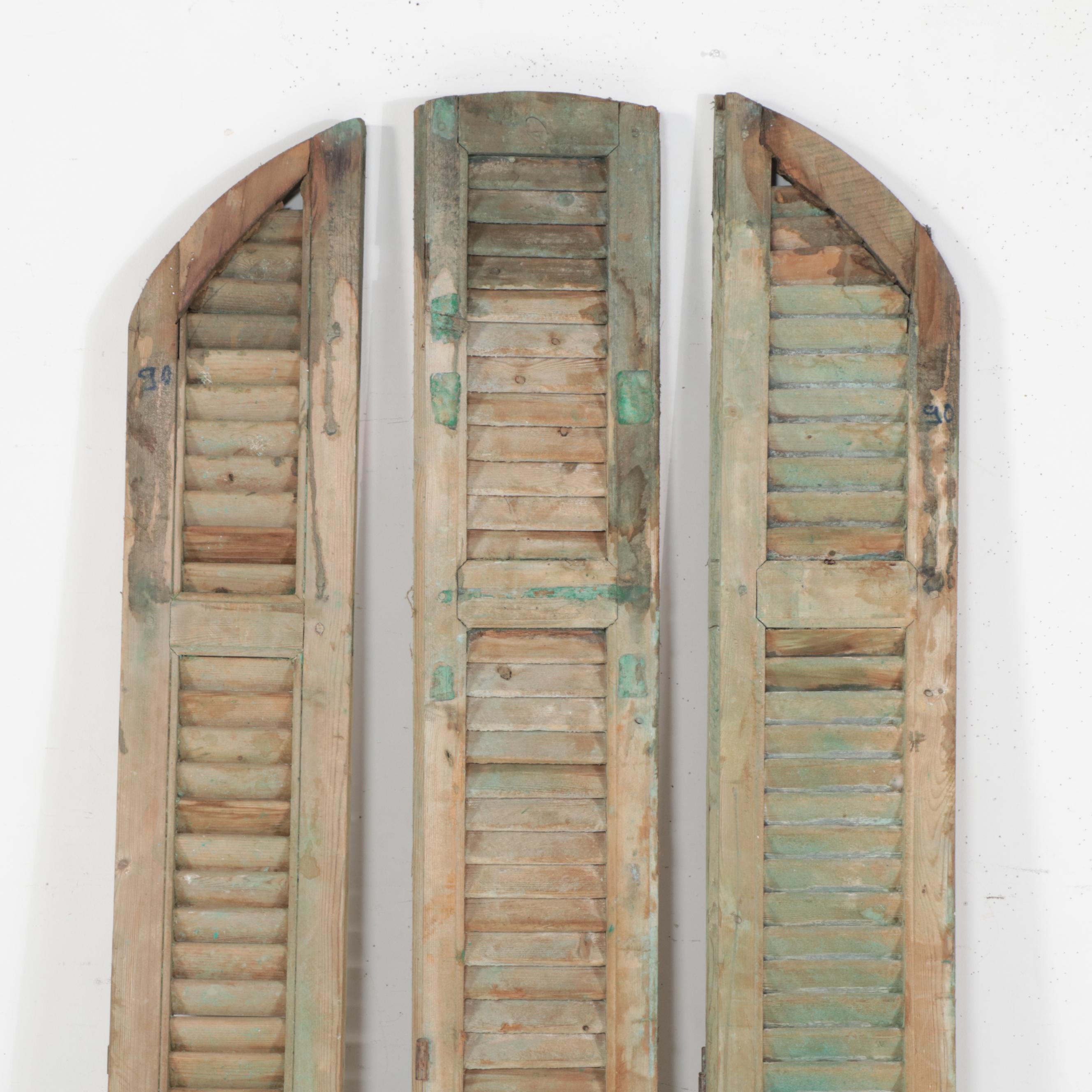 Three-Piece Arch Top Louvered Wood Shutters